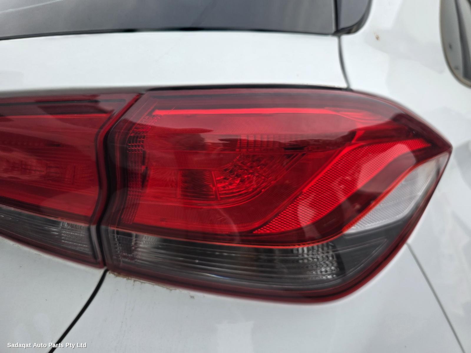 Hyundai I30 Right Headlamp