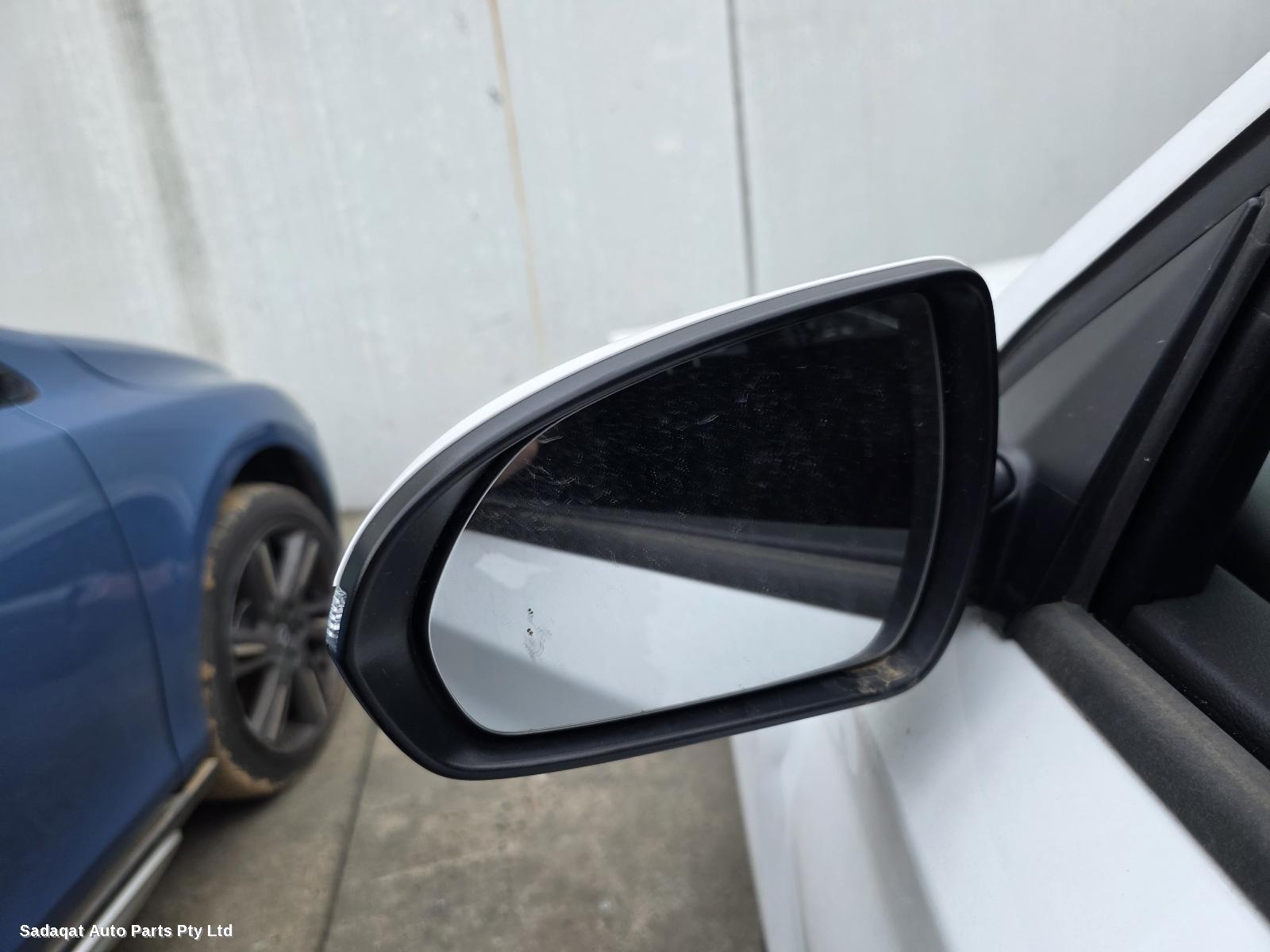 Hyundai I30 Right Headlamp