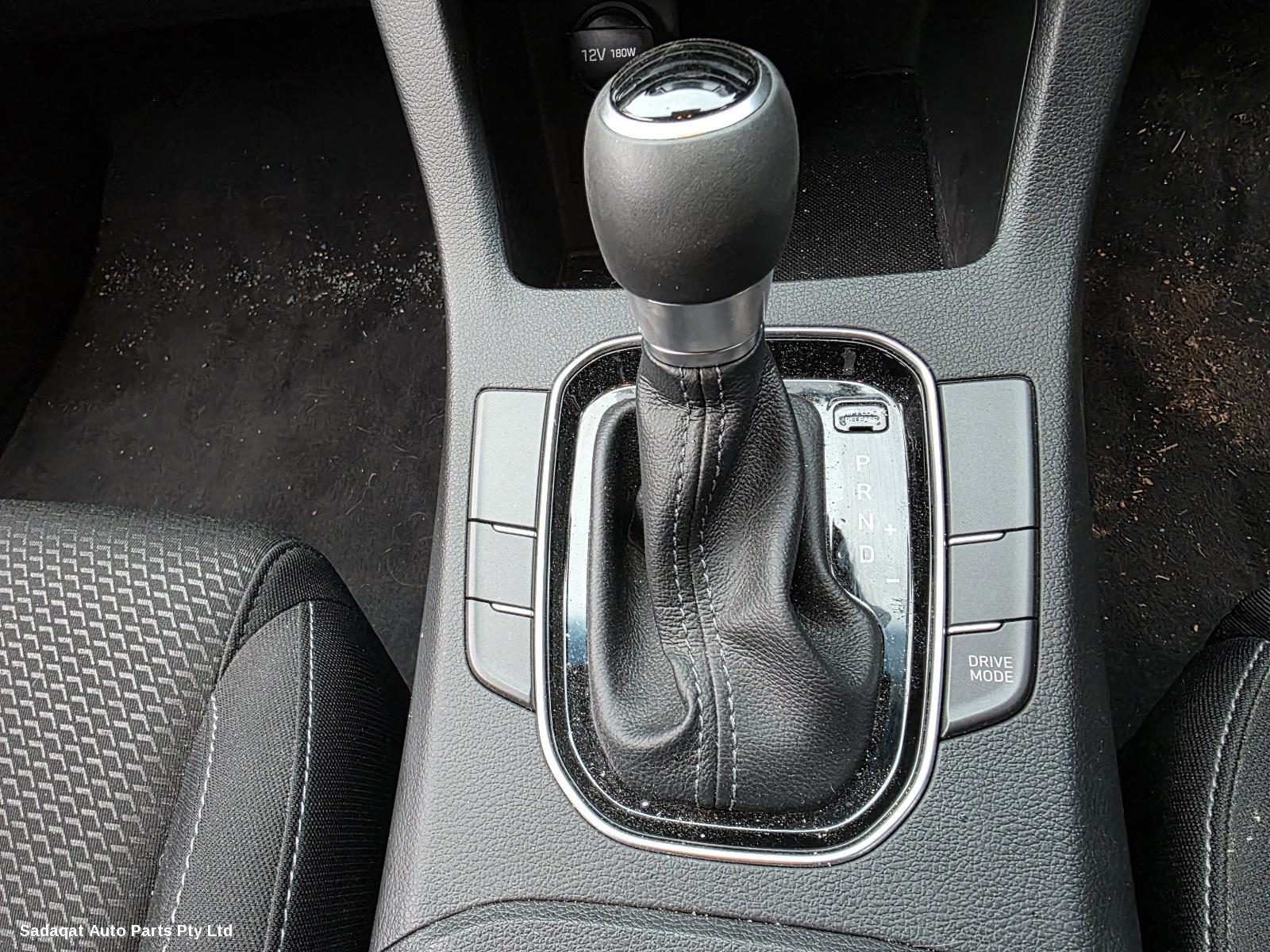 Hyundai I30 Right Headlamp