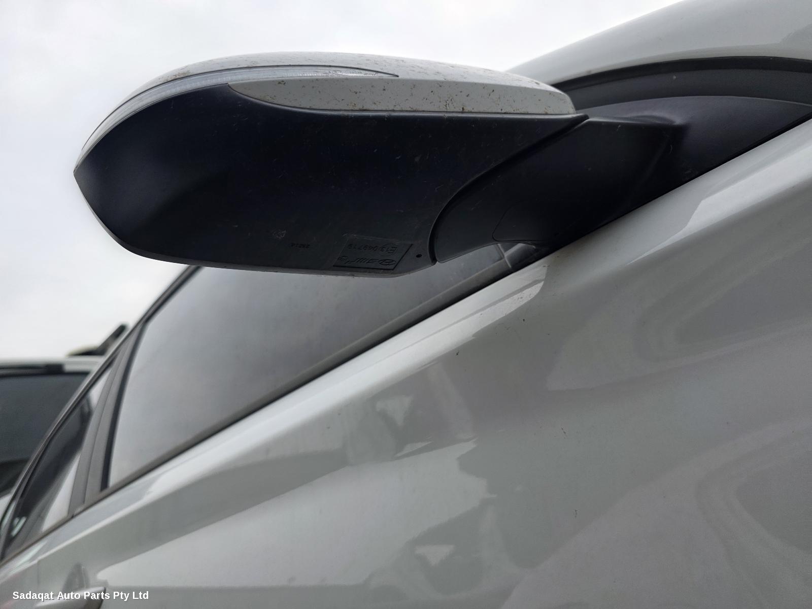 Hyundai I30 Right Headlamp