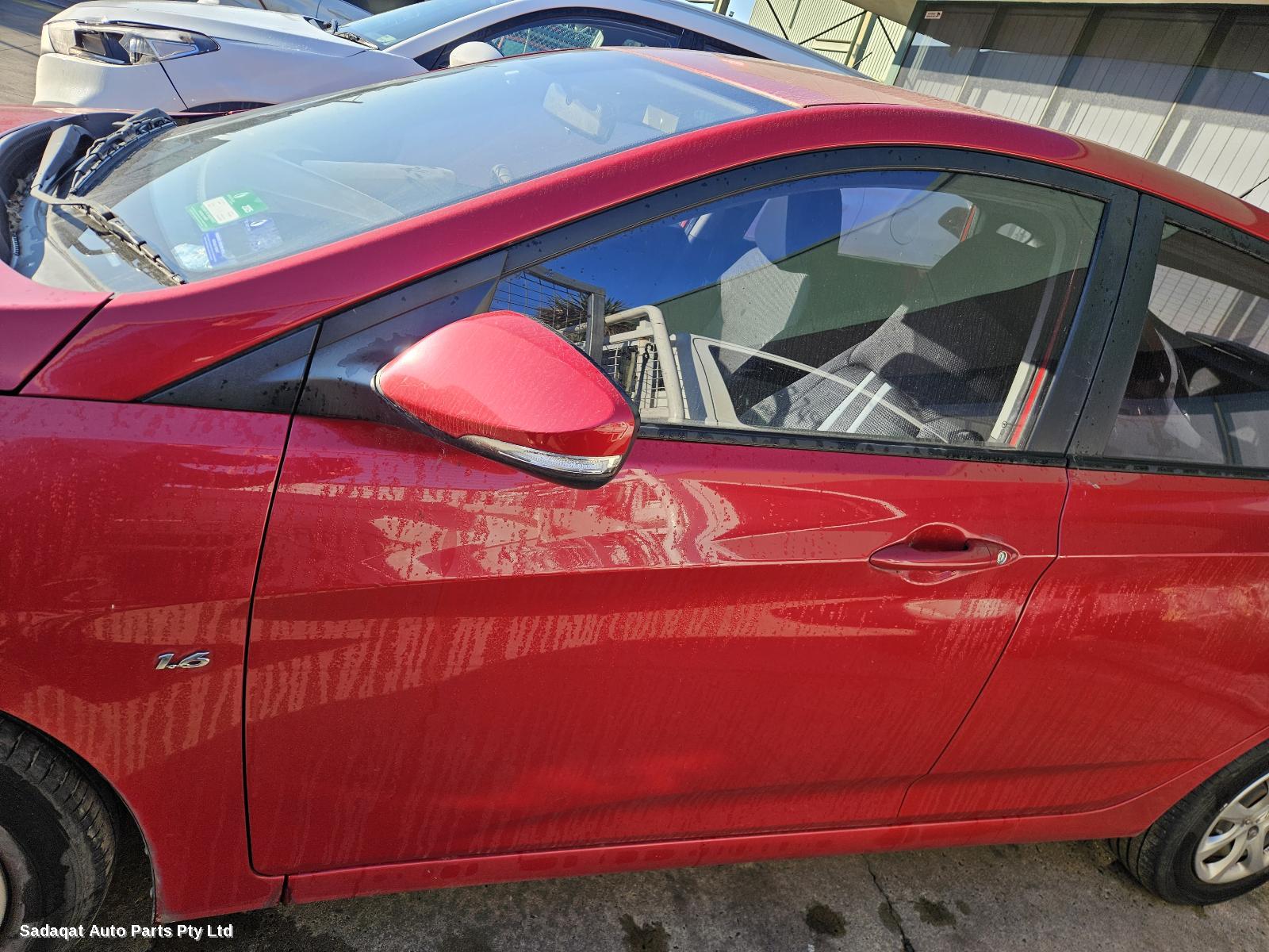 Hyundai Accent Left Guard