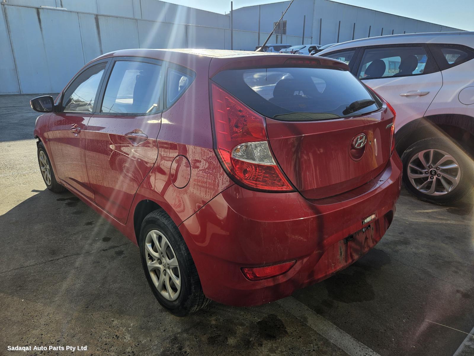 Hyundai Accent Left Guard