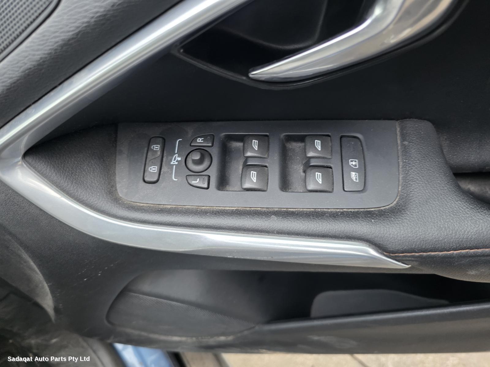 Volvo S40 Left Headlamp