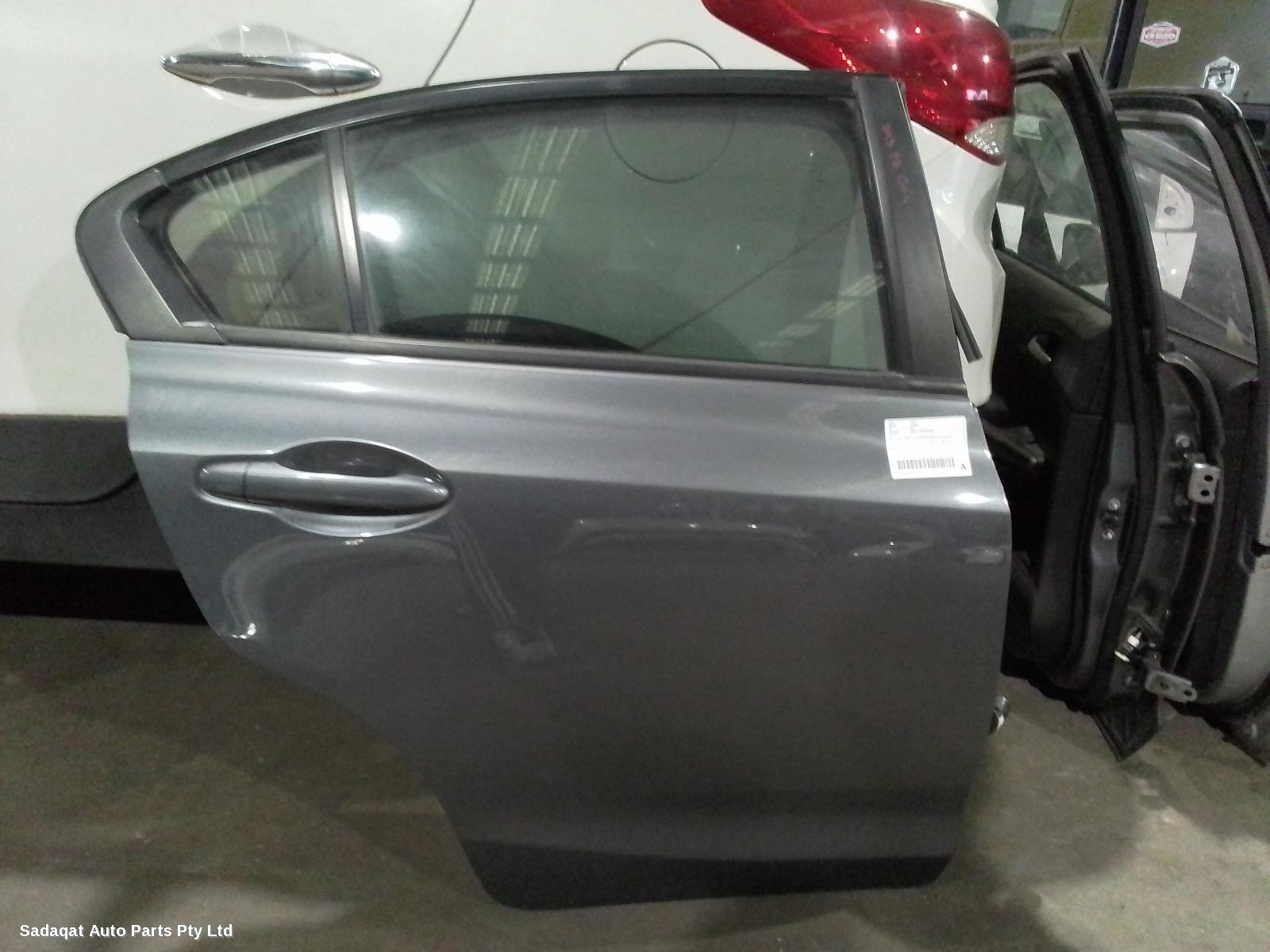 Honda Civic Right_rear_door_sliding