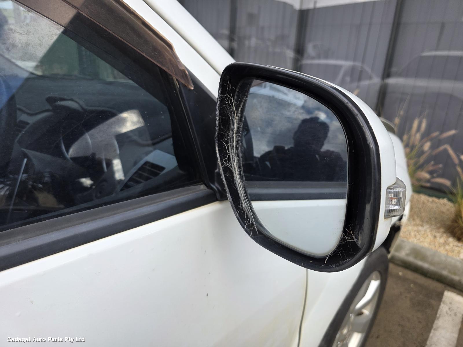 Mitsubishi Outlander Left Guard