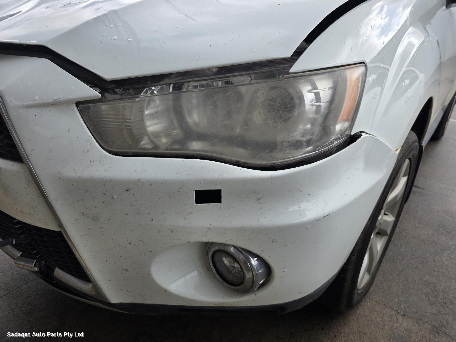 Mitsubishi Outlander Left Guard