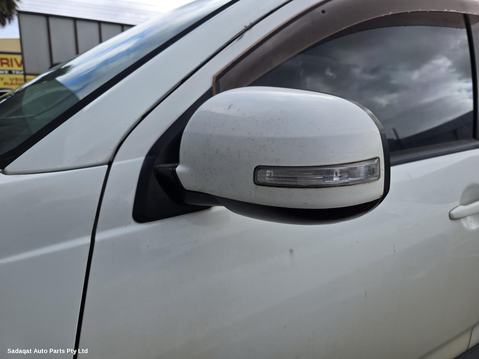 Mitsubishi Outlander Left Guard