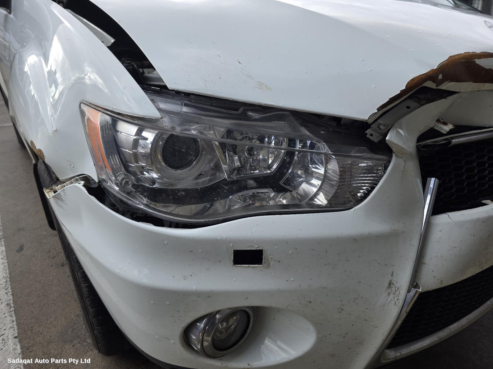 Mitsubishi Outlander Left Guard