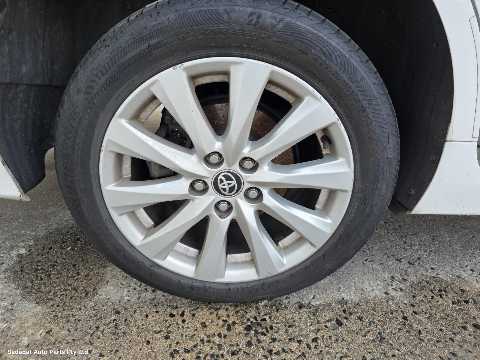 Toyota Camry Rear Garnish