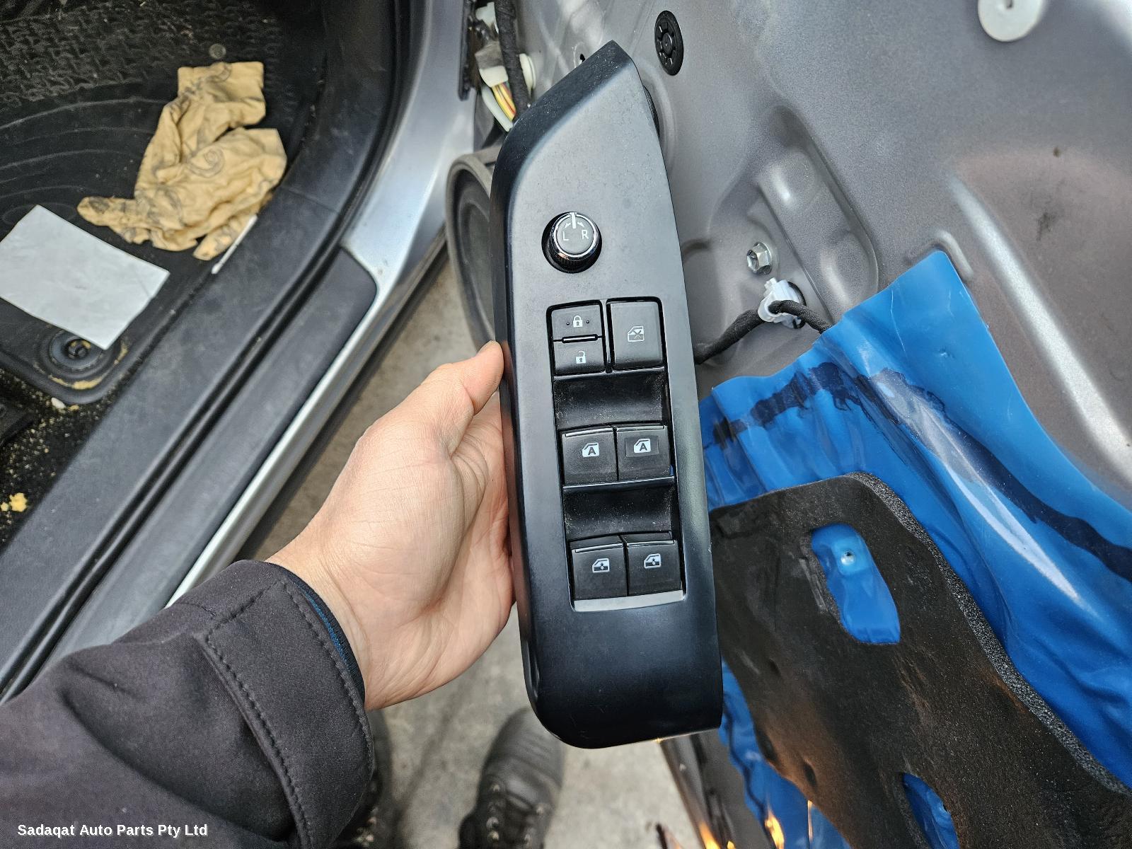 Toyota Kluger Radiator