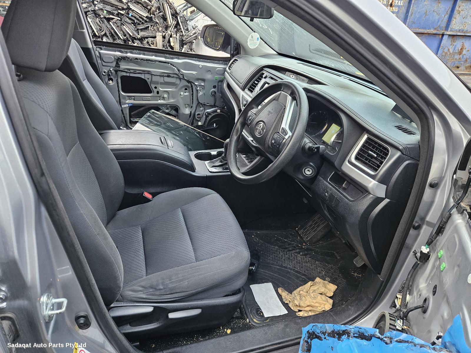 Toyota Kluger Radiator