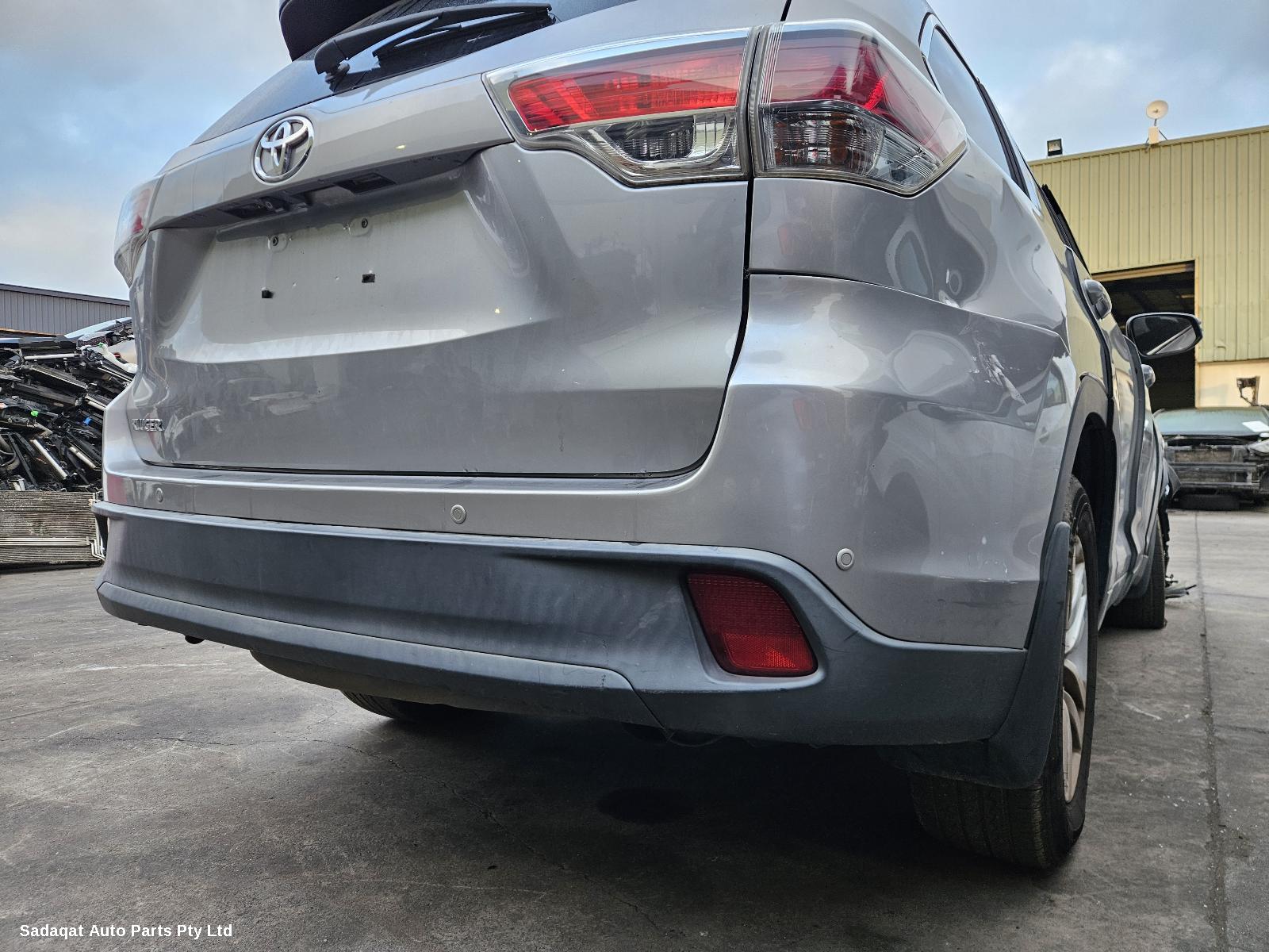 Toyota Kluger Radiator