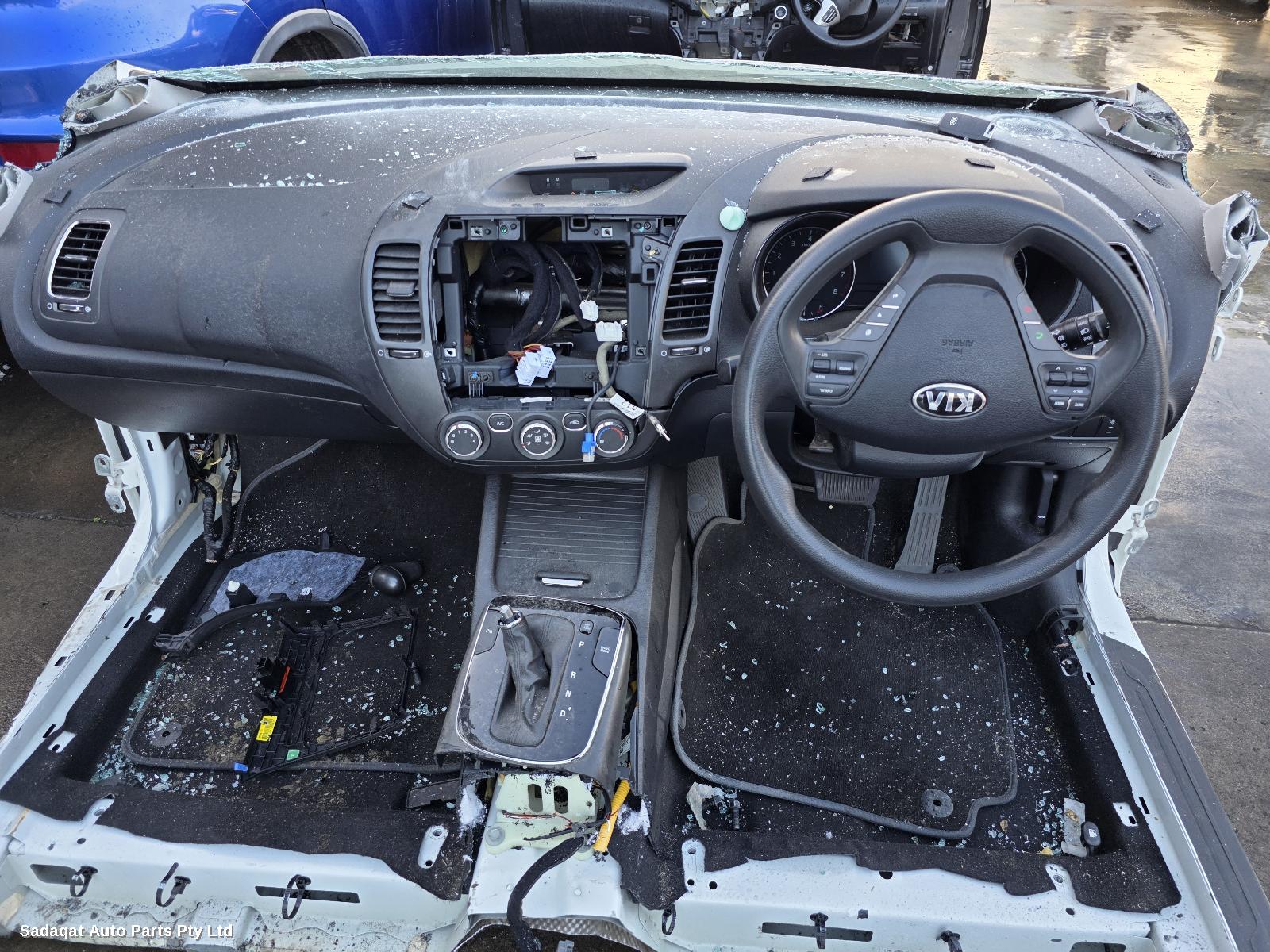 Kia Cerato Left Taillight