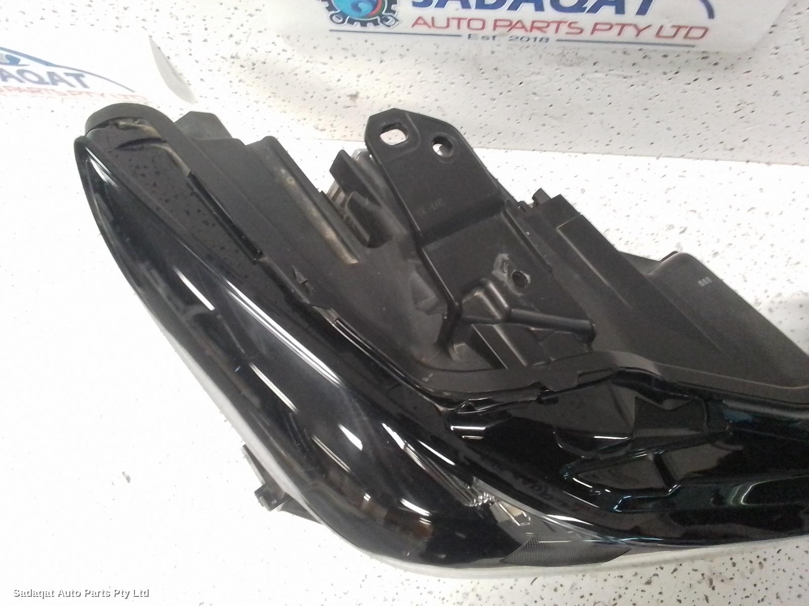 Mazda 3 Right Headlamp