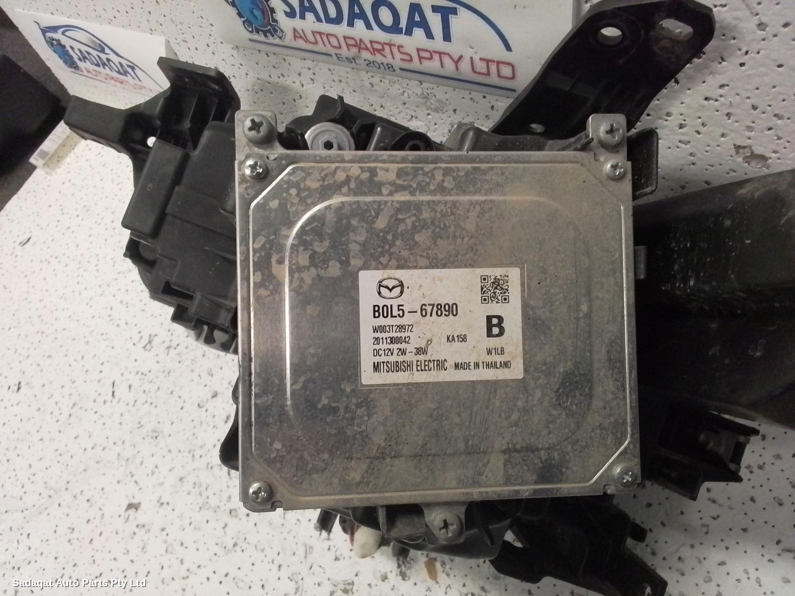 Mazda 3 Right Headlamp