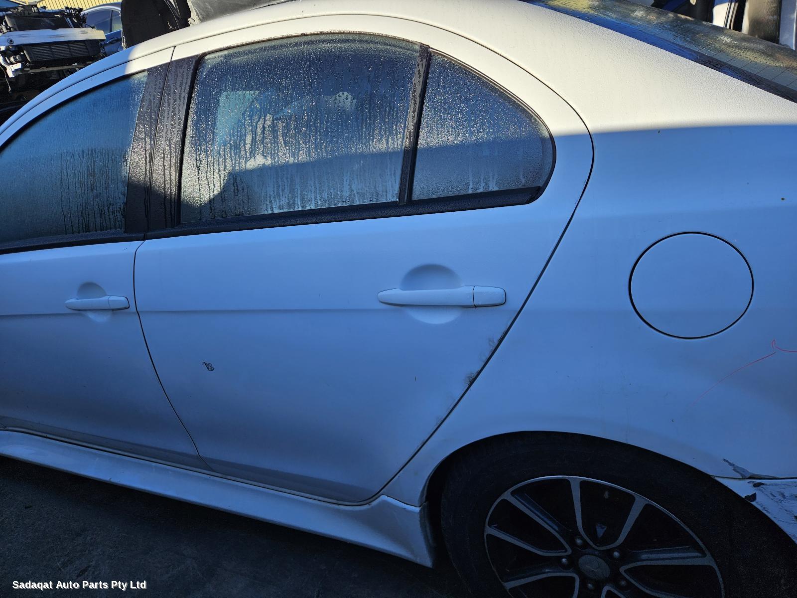 Mitsubishi Lancer Left Front Door