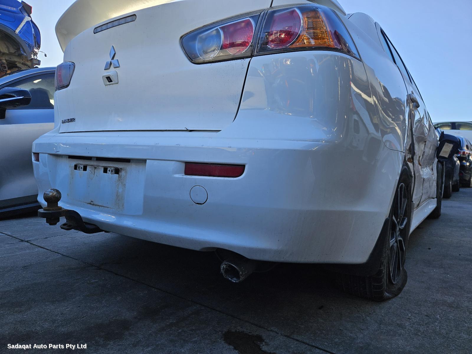 Mitsubishi Lancer Left Front Door