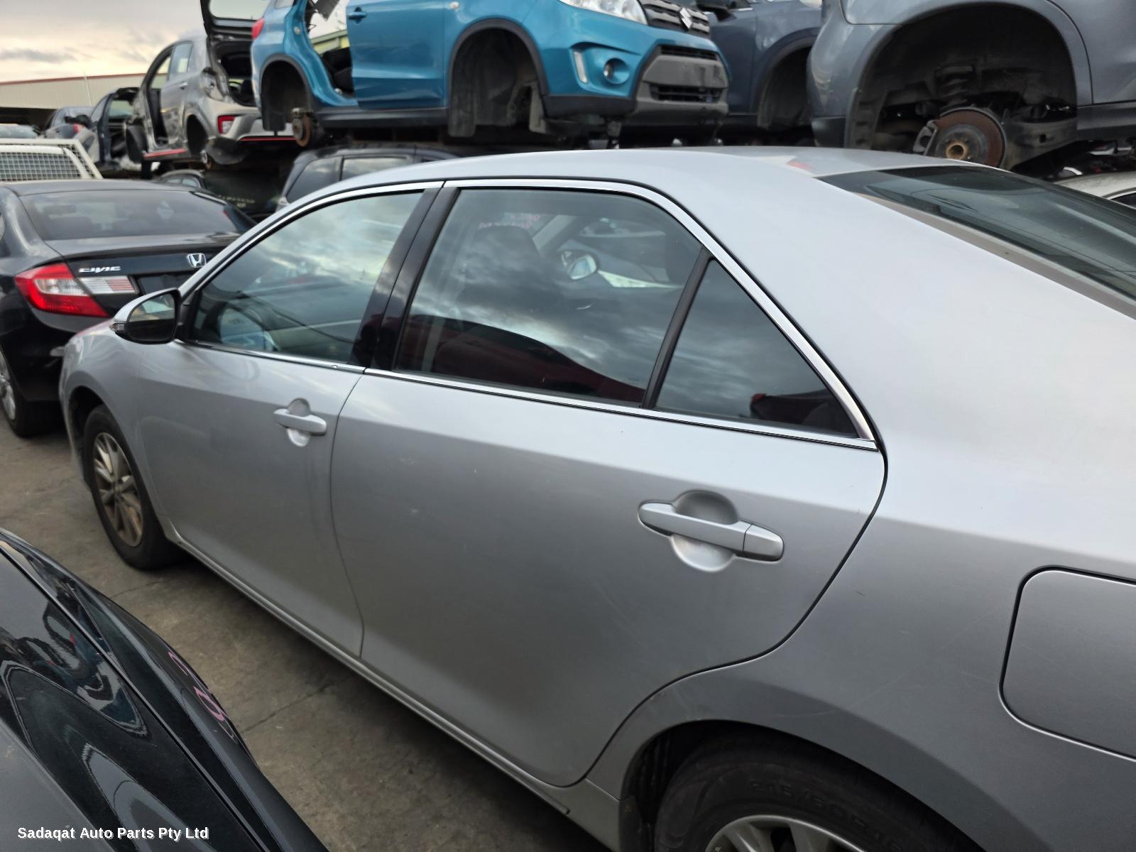 Toyota Aurion Left Door Mirror