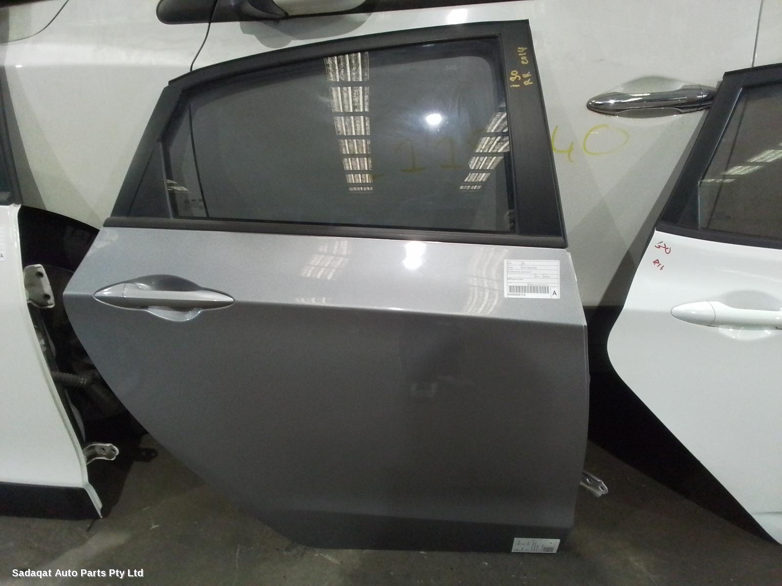 Hyundai I30 Right_rear_door_sliding