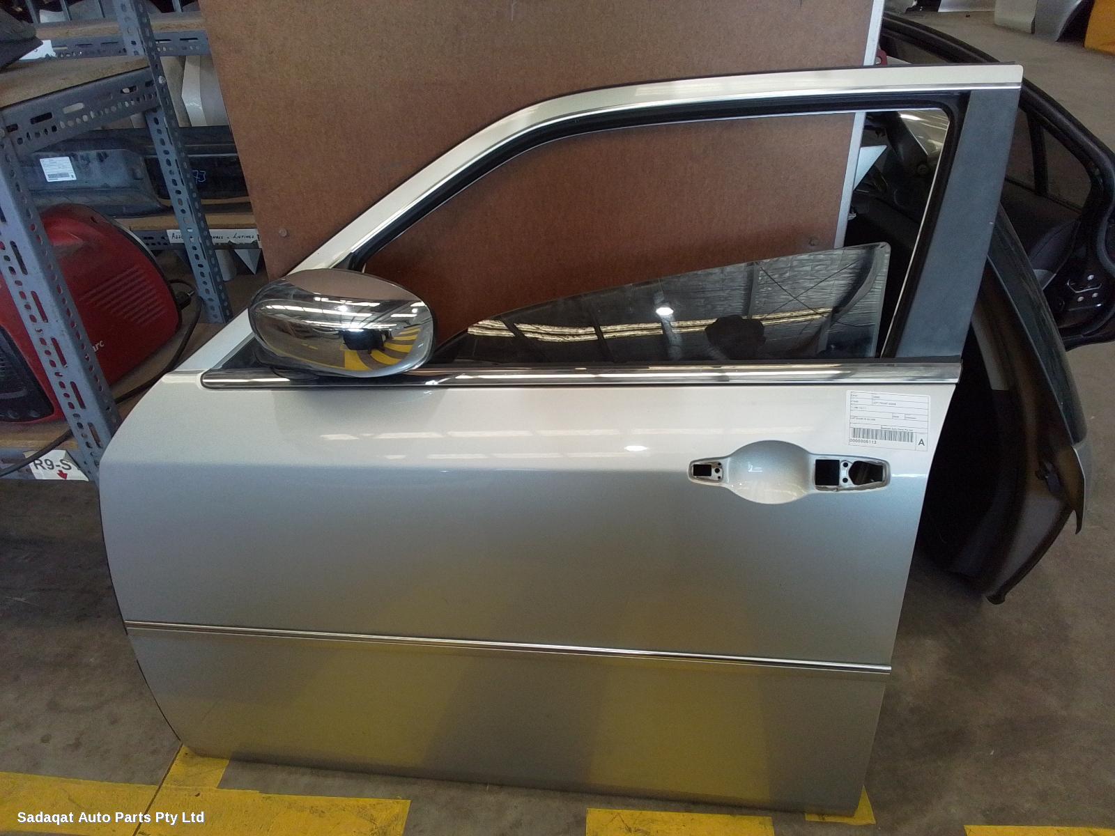 Chrysler 300c Left Front Door