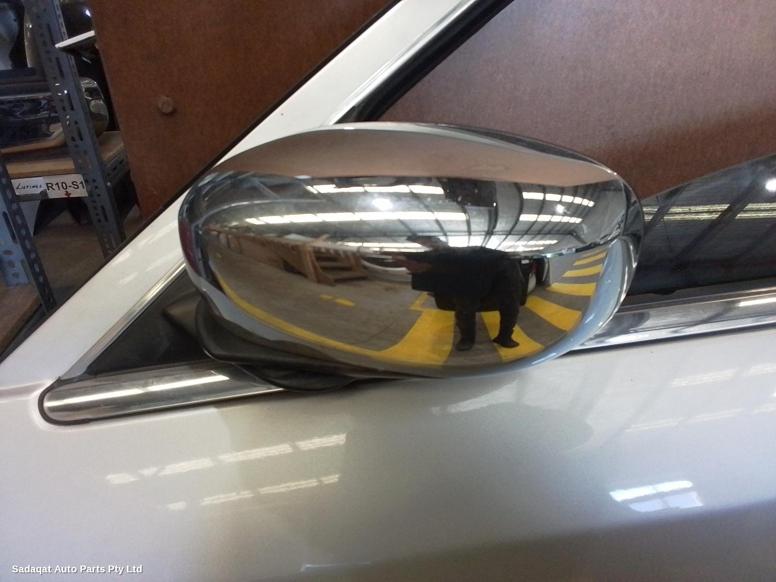Chrysler 300c Left Door Mirror