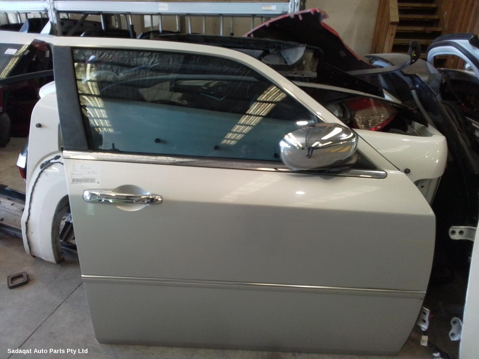 Chrysler 300c Right Front Door
