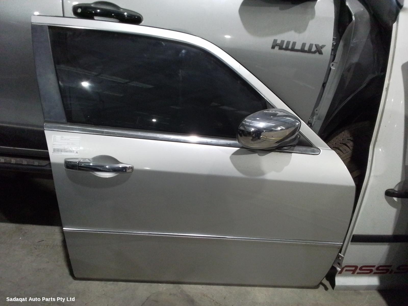 Chrysler 300c Right Front Door