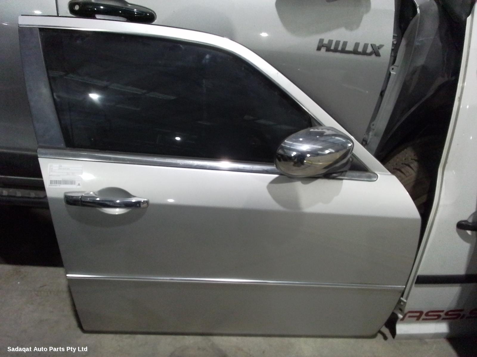 Chrysler 300c Right Front Door