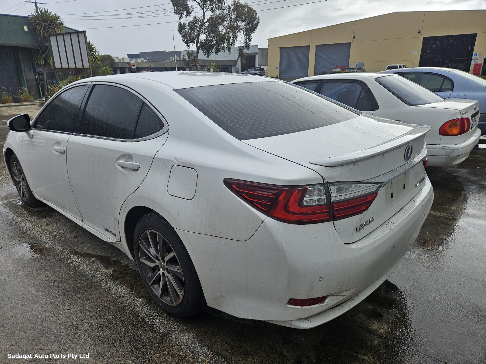 Lexus Es Series (13-) Radiator