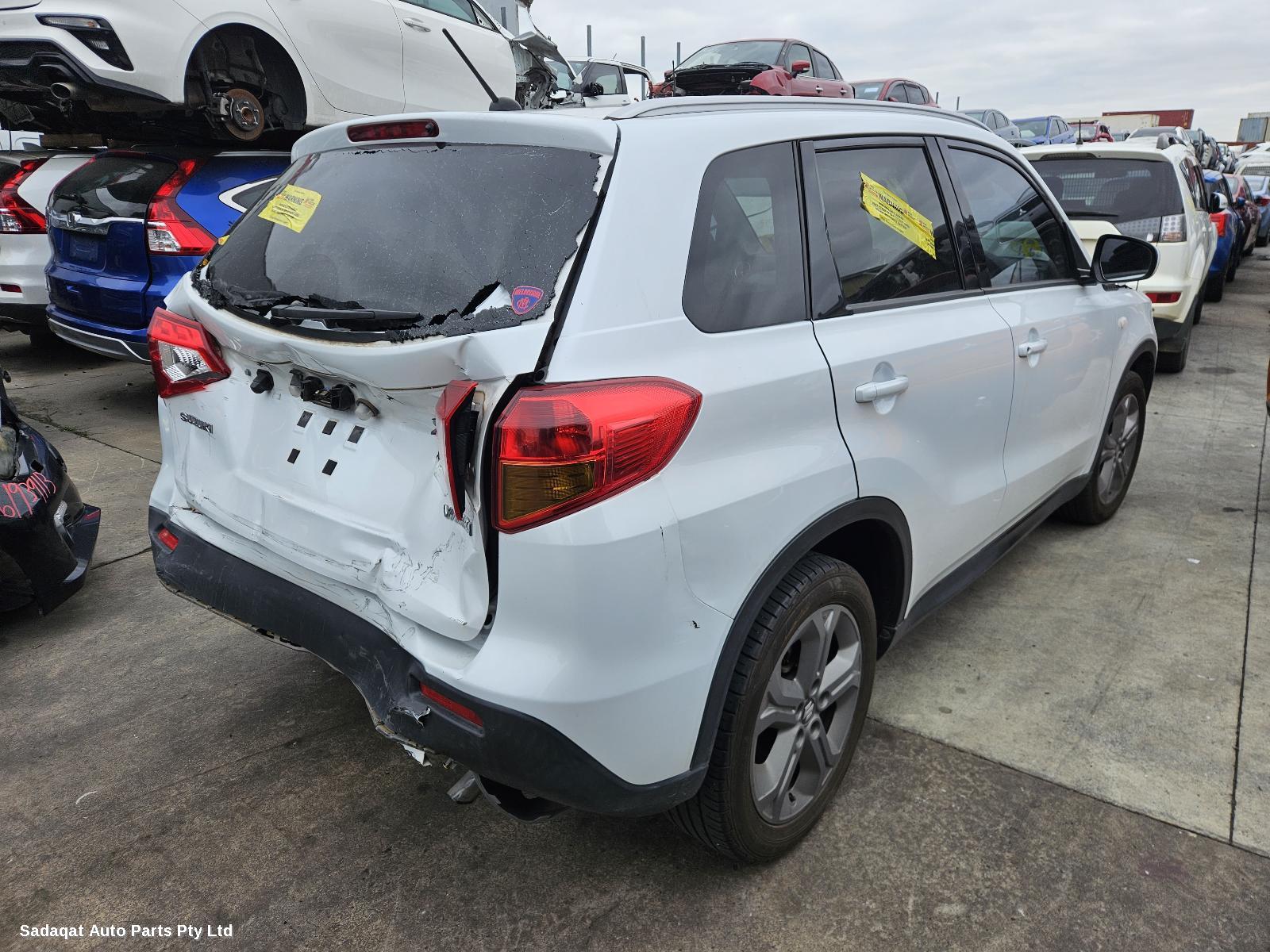 Suzuki Vitara Right Door Mirror
