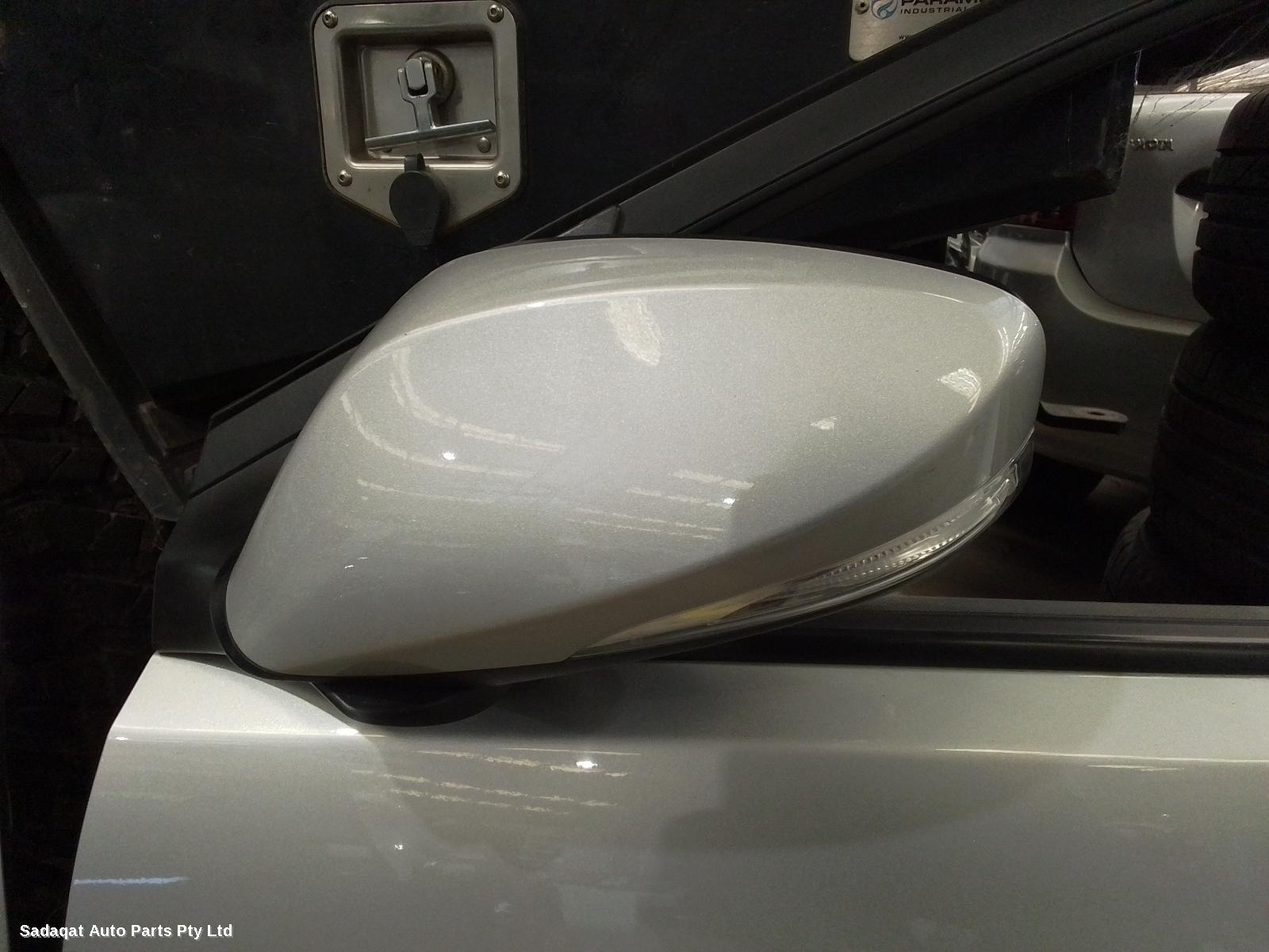 Hyundai Accent Left Door Mirror