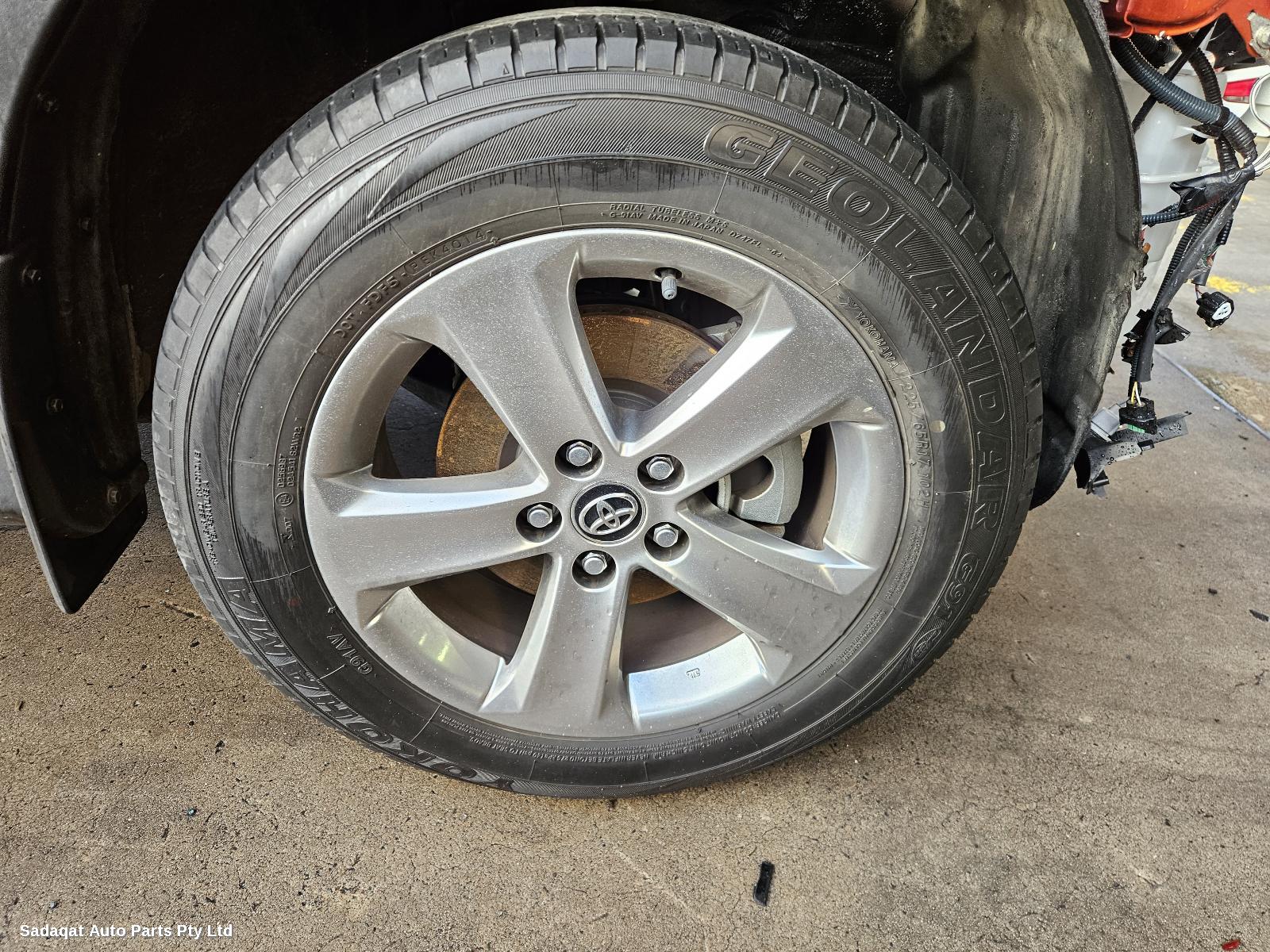 Toyota Rav4 Right Rear Hub Assembly