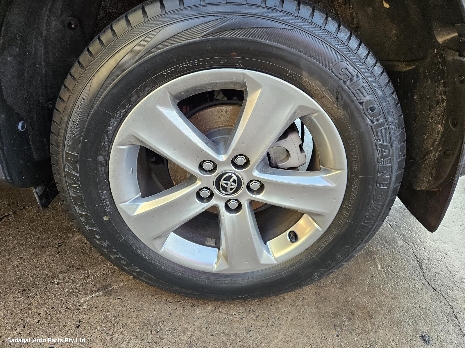 Toyota Rav4 Right Rear Hub Assembly