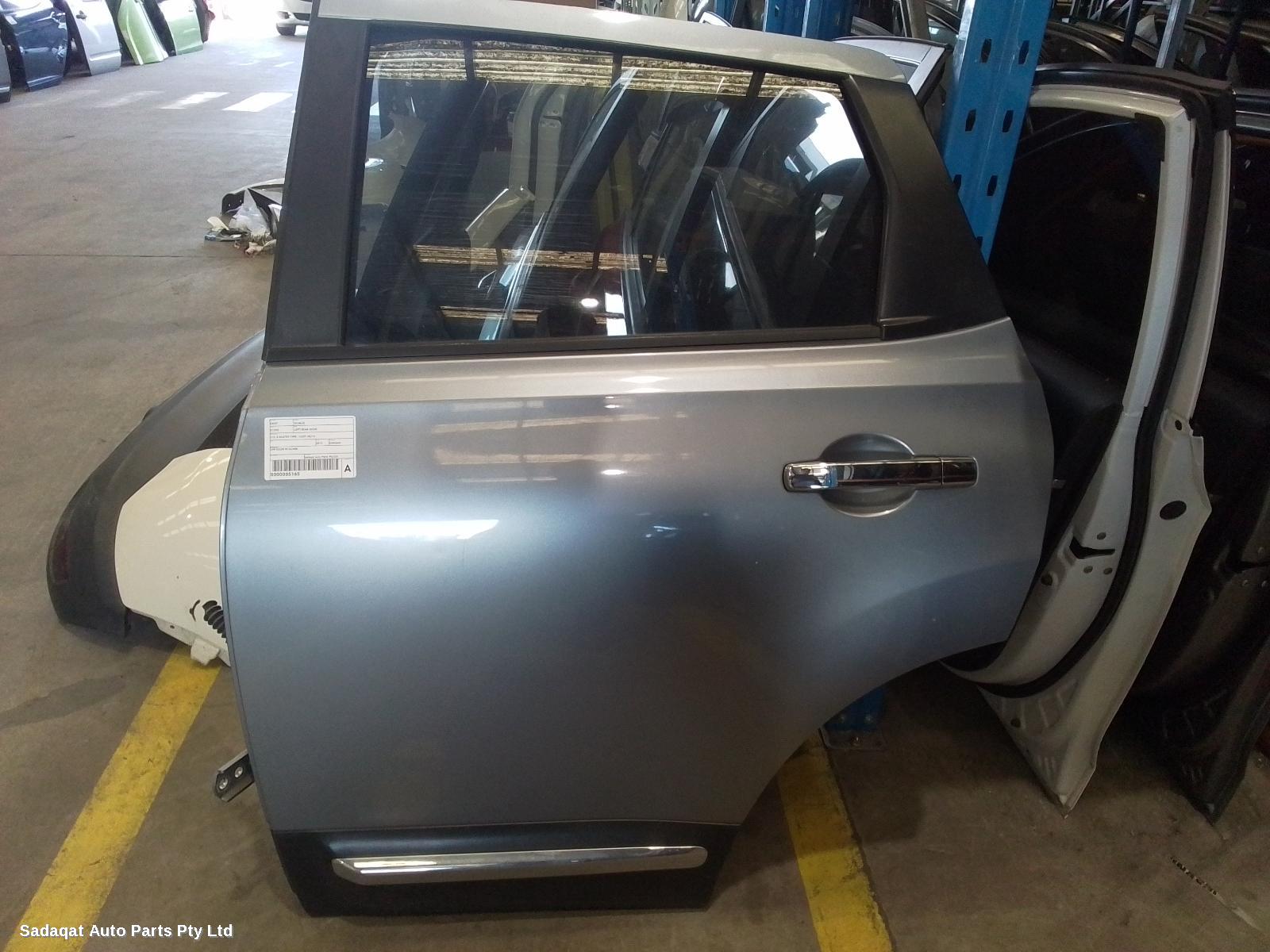 Nissan Dualis Left Rear Door/sliding