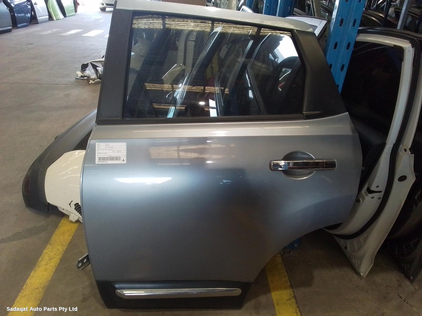 Nissan Dualis Left Rear Door/sliding