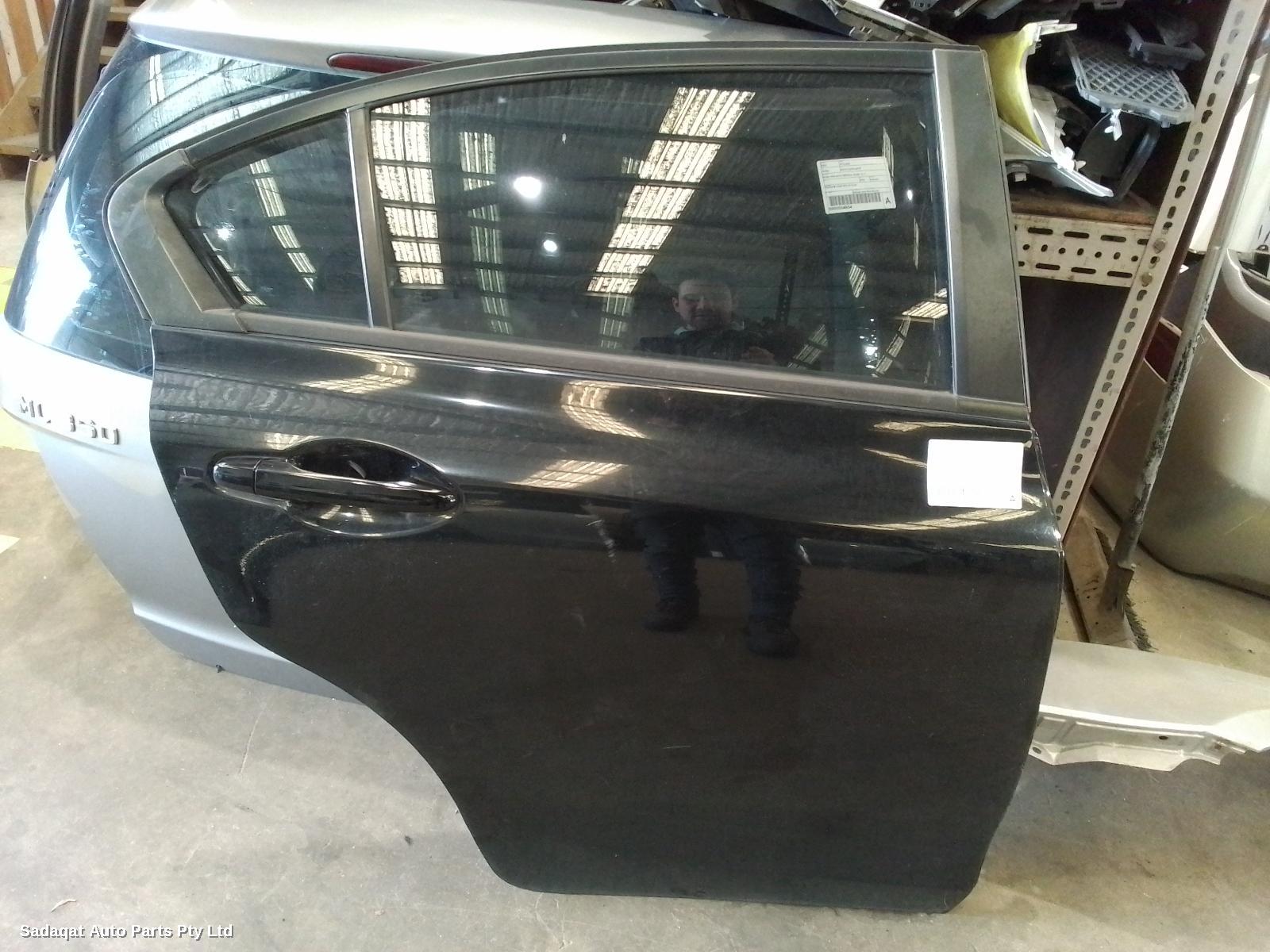 Honda Civic Right_rear_door_sliding