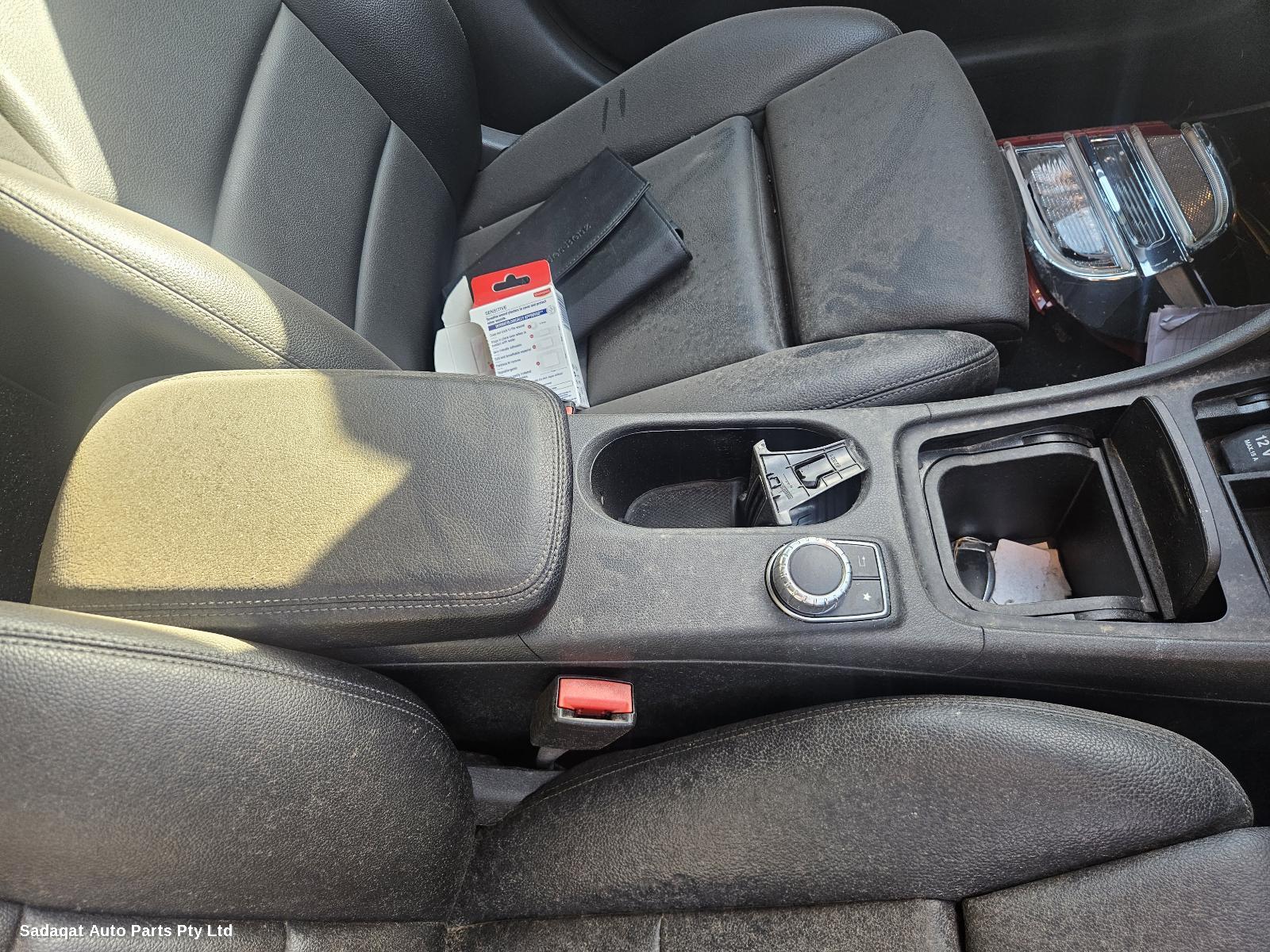 Mercedes Gla Class Seatbelt/stalk