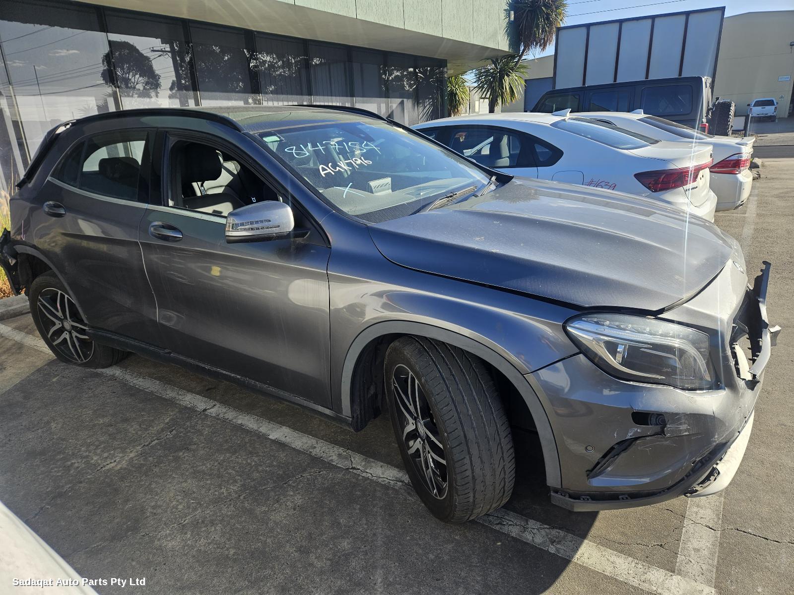 Mercedes Gla Class Seatbelt/stalk