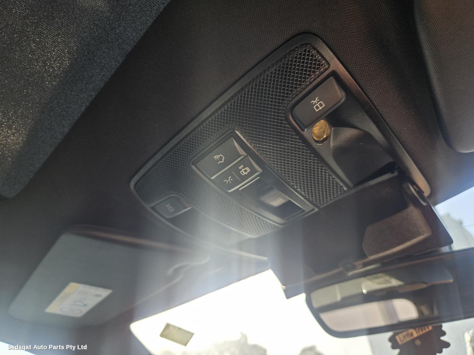 Mercedes Gla Class Seatbelt/stalk