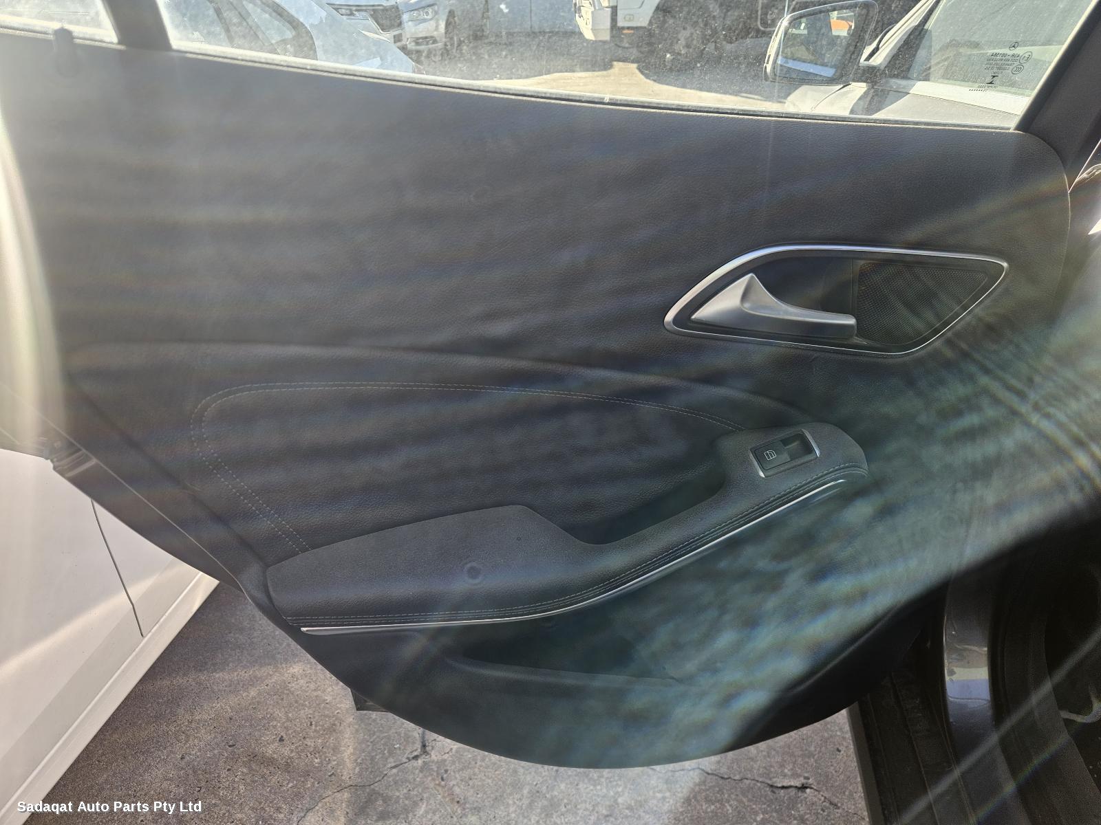 Mercedes Gla Class Seatbelt/stalk