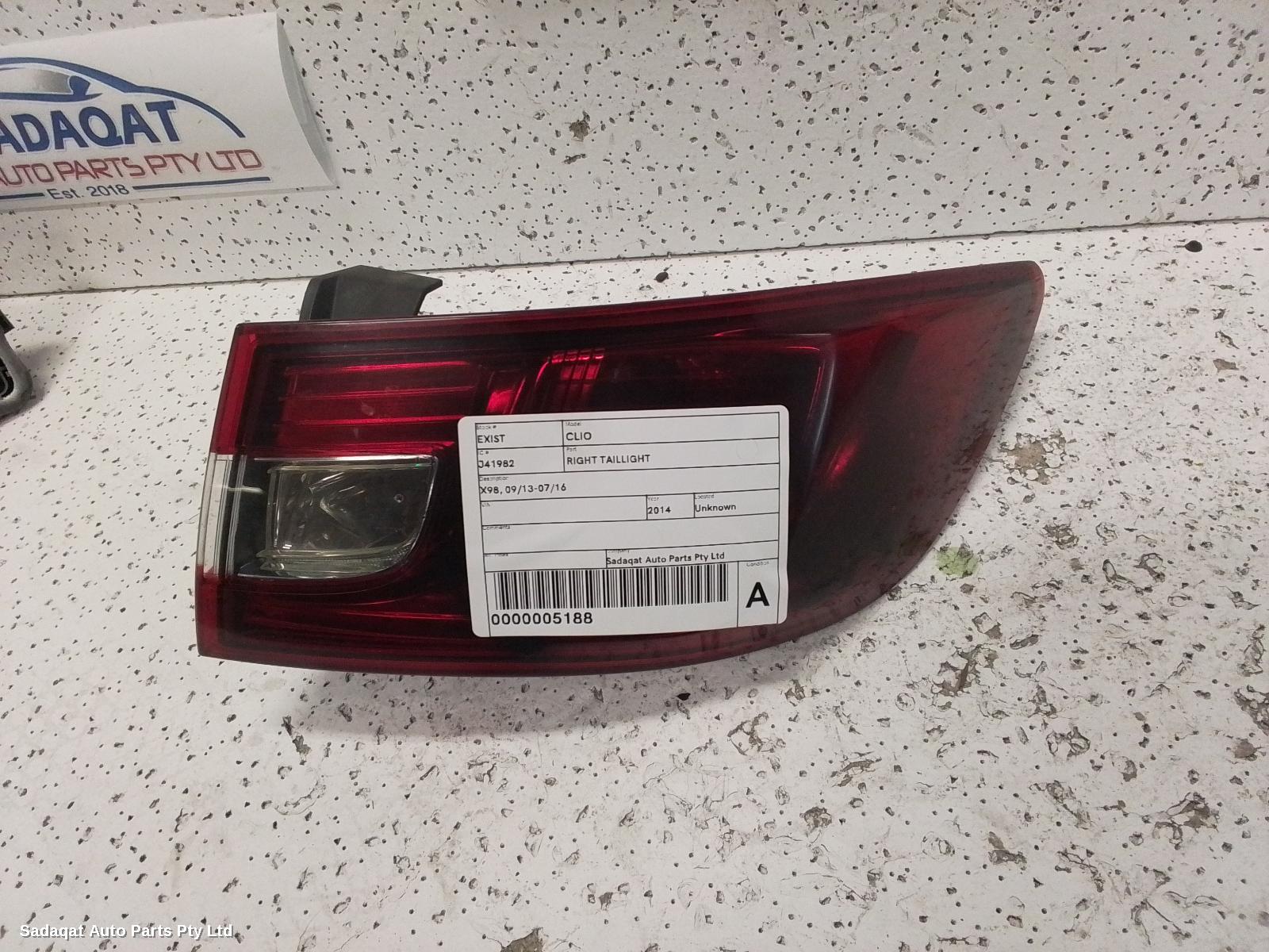 Renault Clio Right Taillight