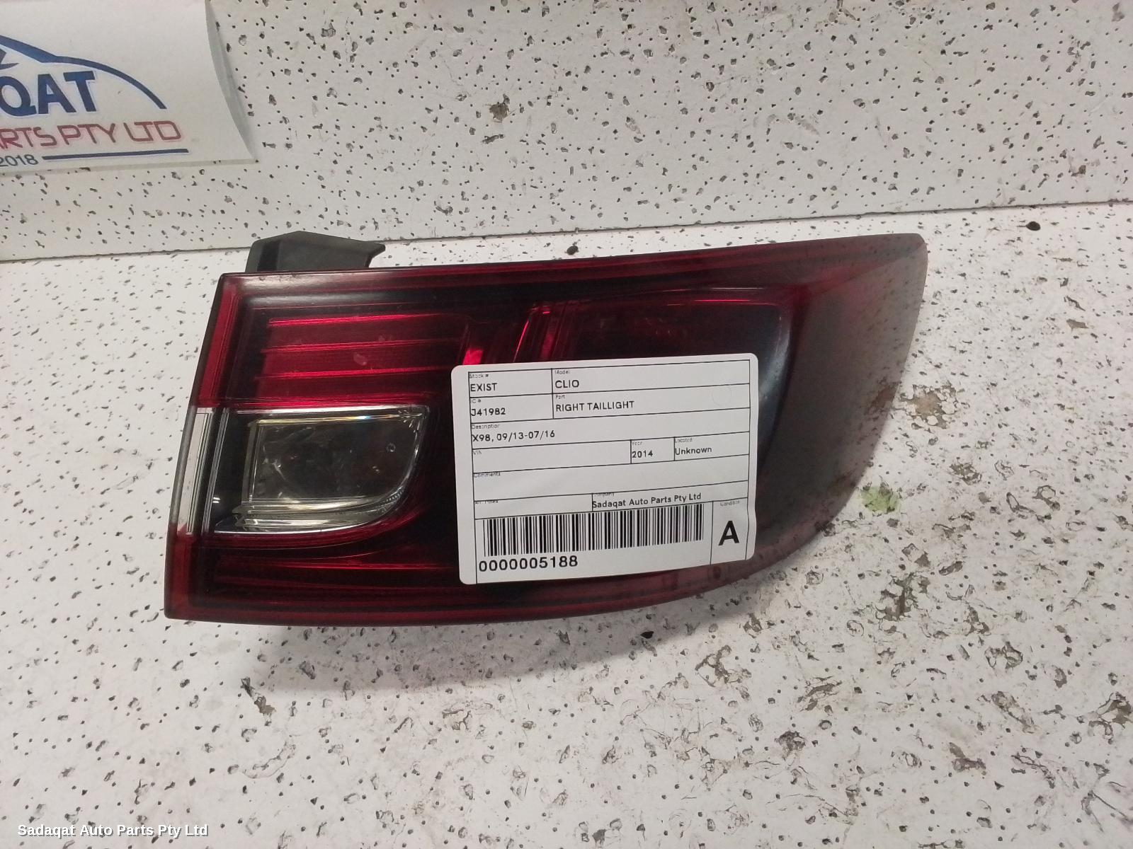 Renault Clio Right Taillight