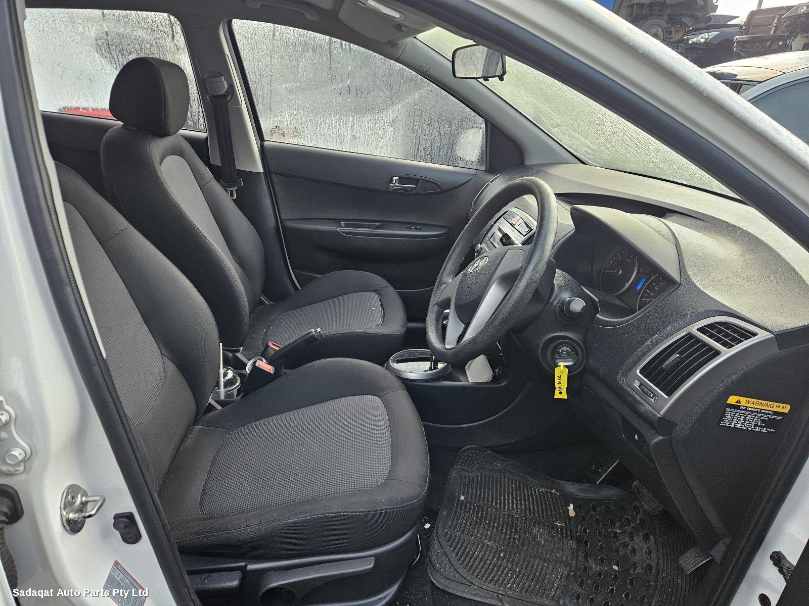 Hyundai I20 Sunvisor