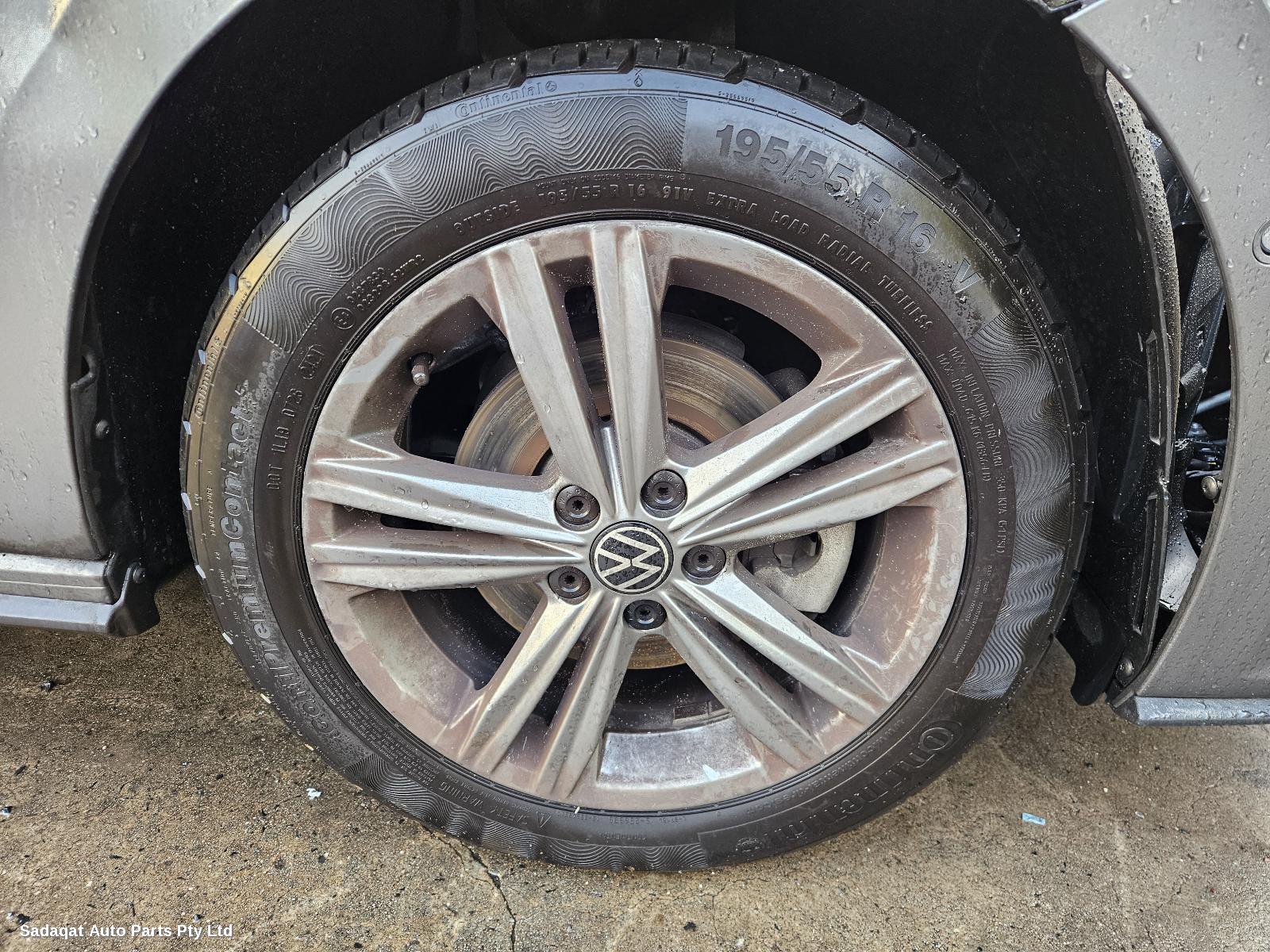 Volkswagen Polo Right Front Door