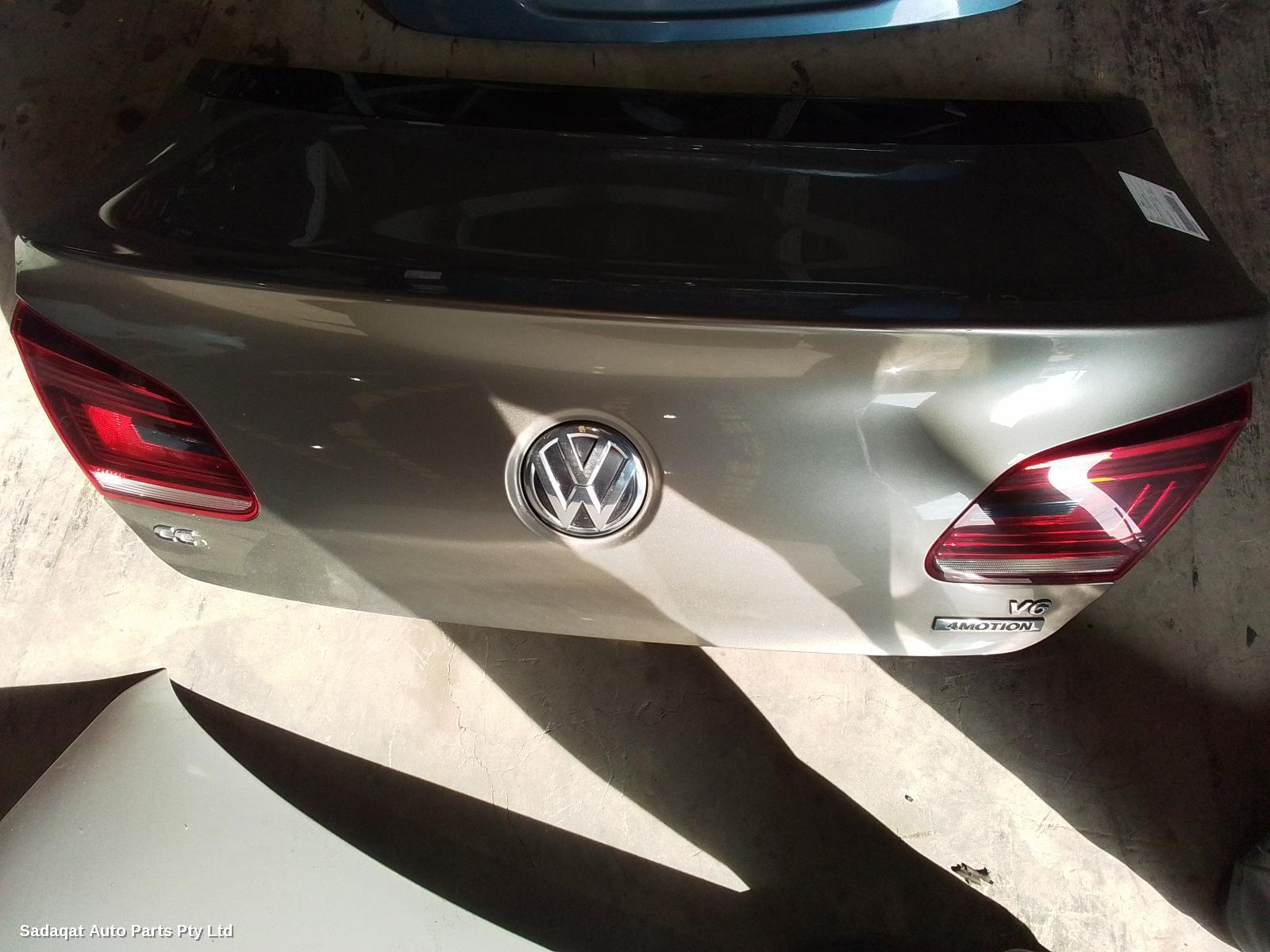 Volkswagen Passat Bootlid/tailgate