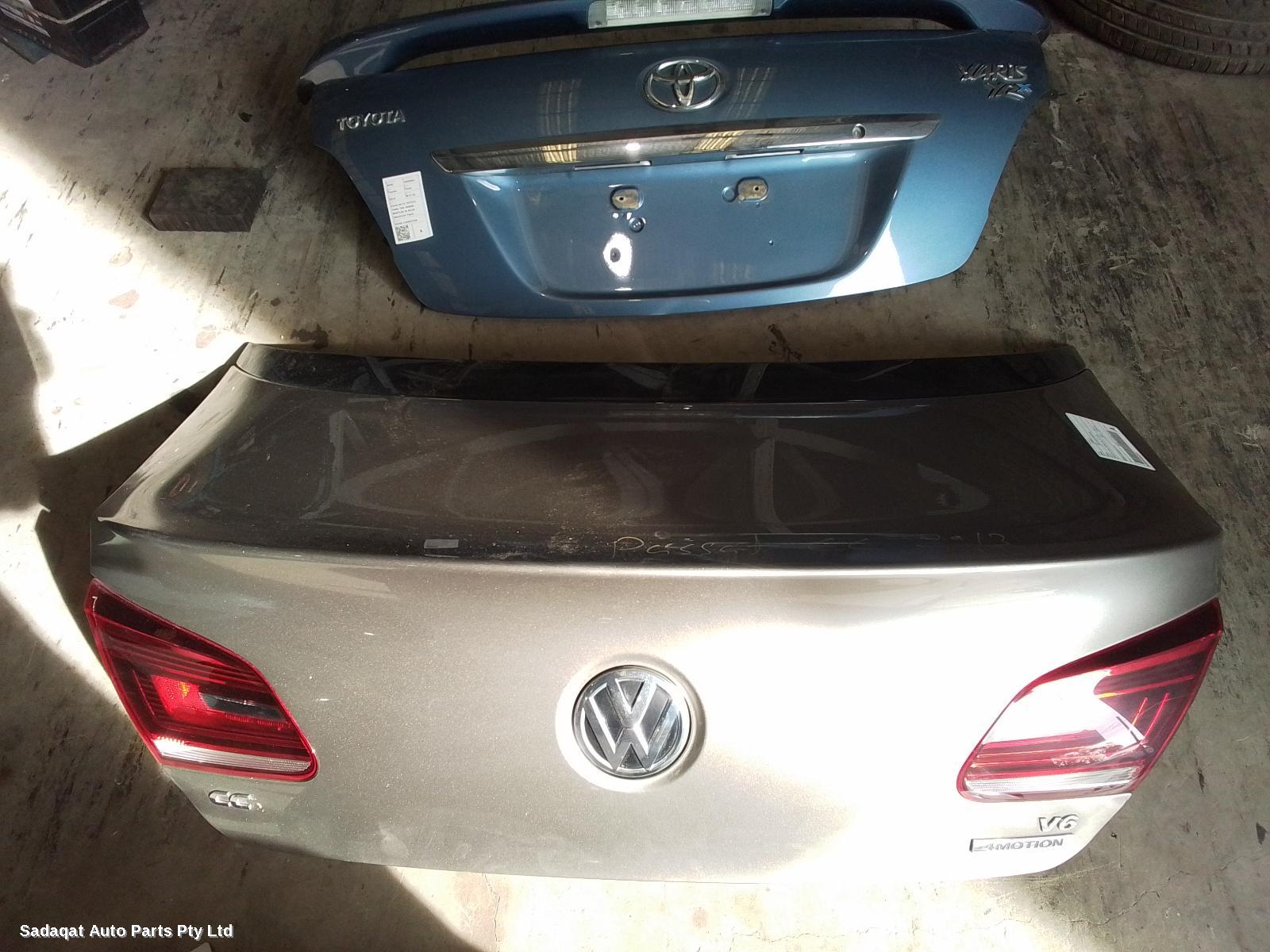 Volkswagen Passat Bootlid/tailgate