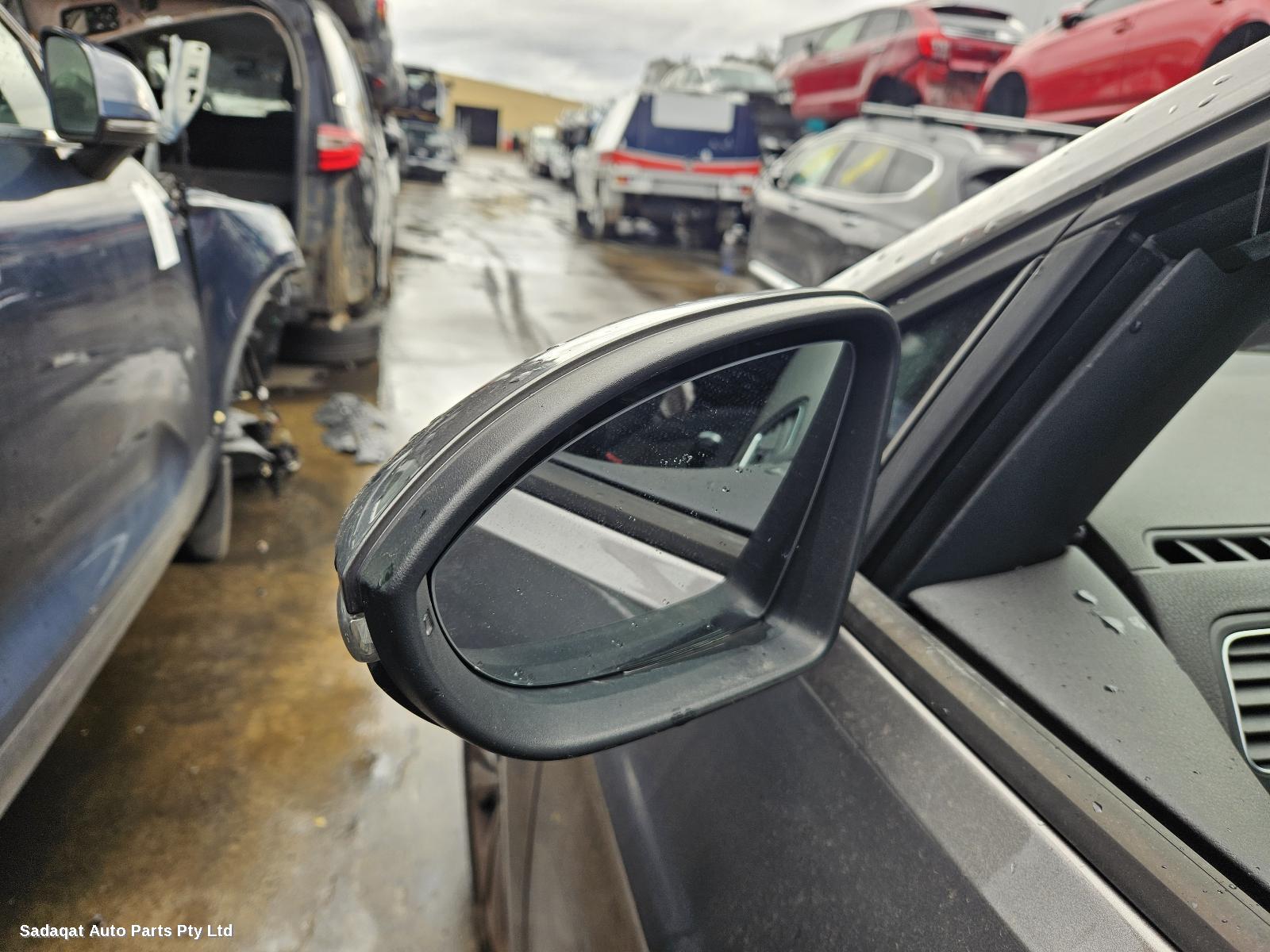 Volkswagen Golf Overflow Bottle