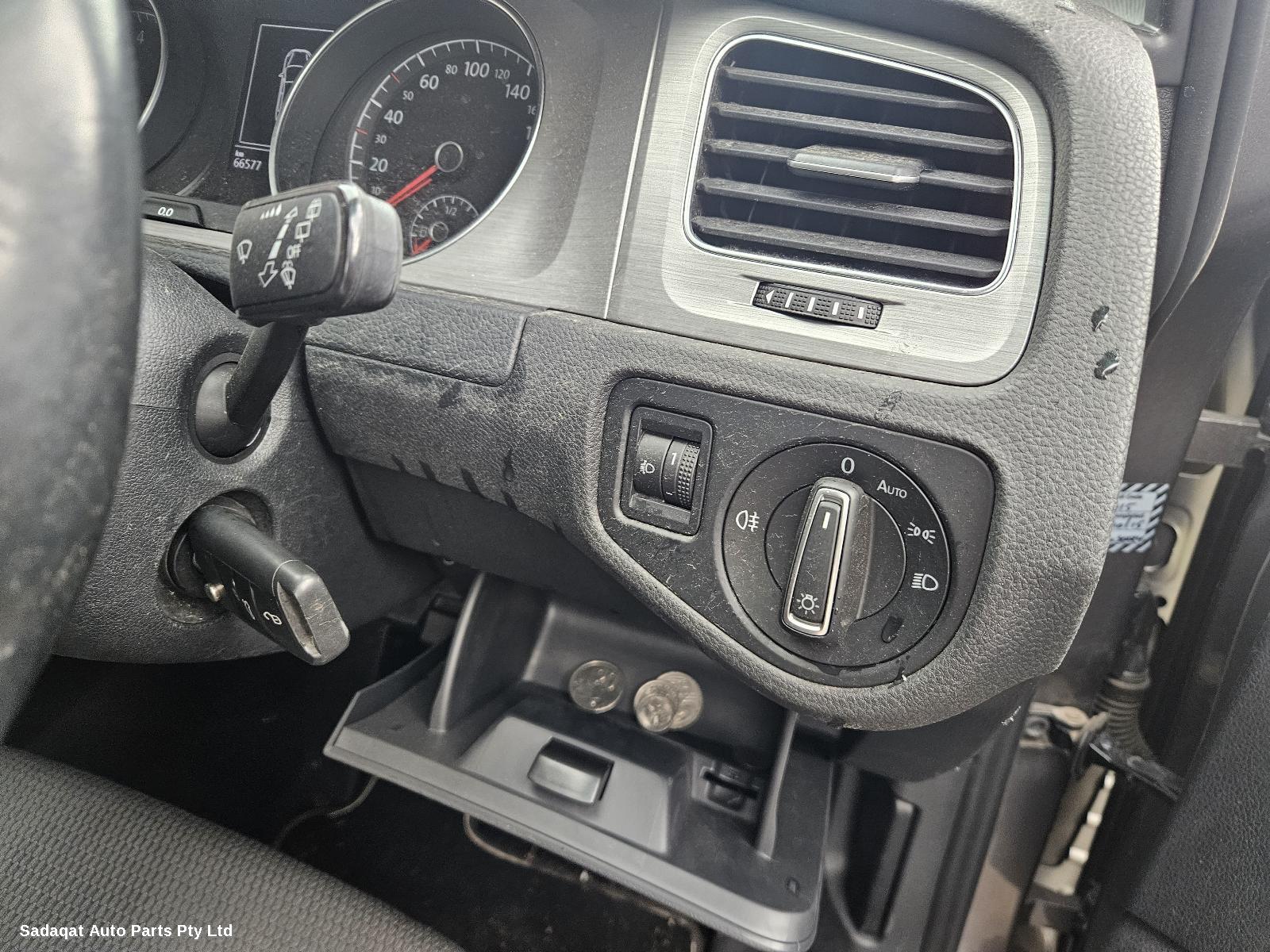 Volkswagen Golf Overflow Bottle