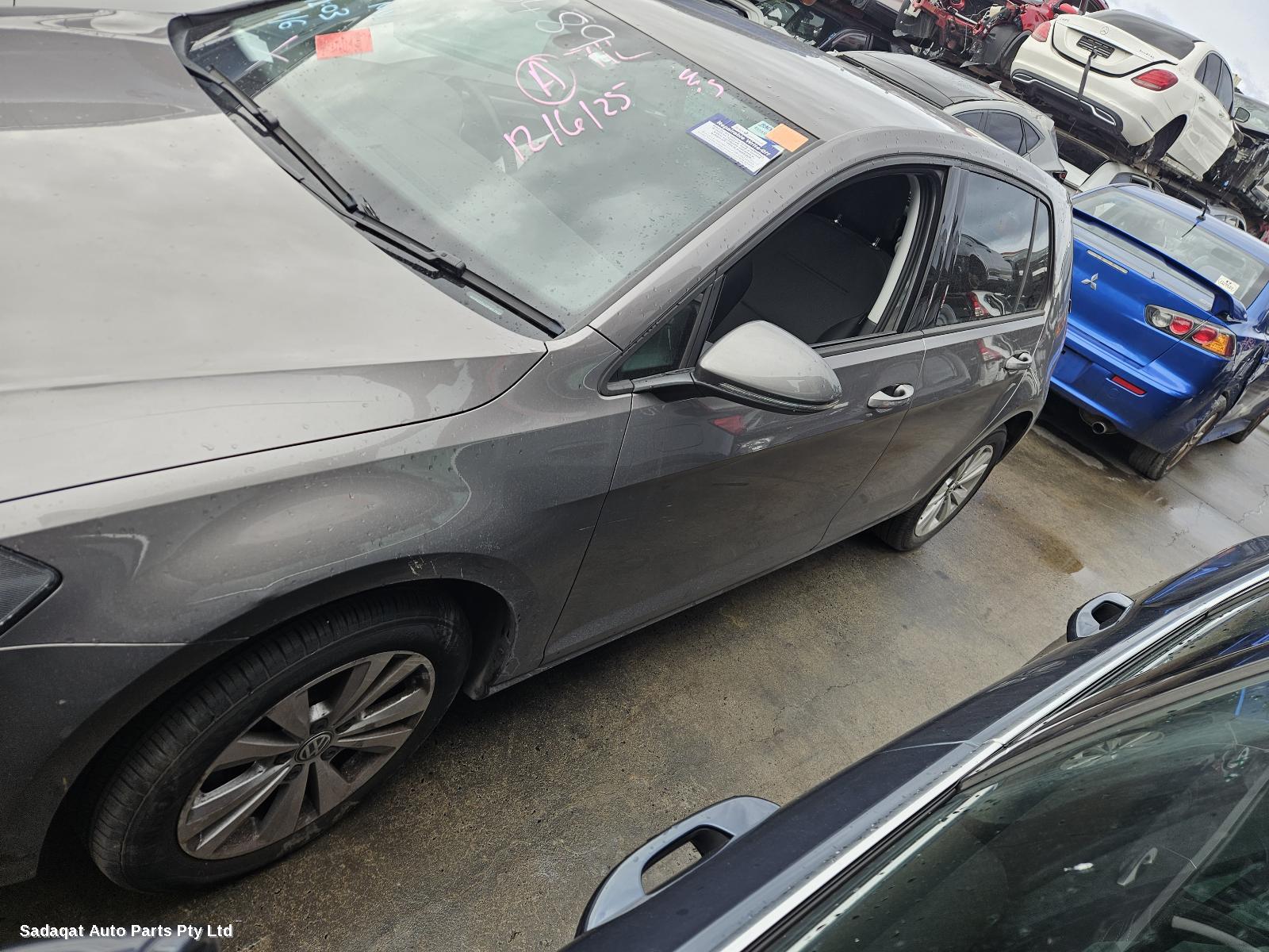 Volkswagen Golf Overflow Bottle