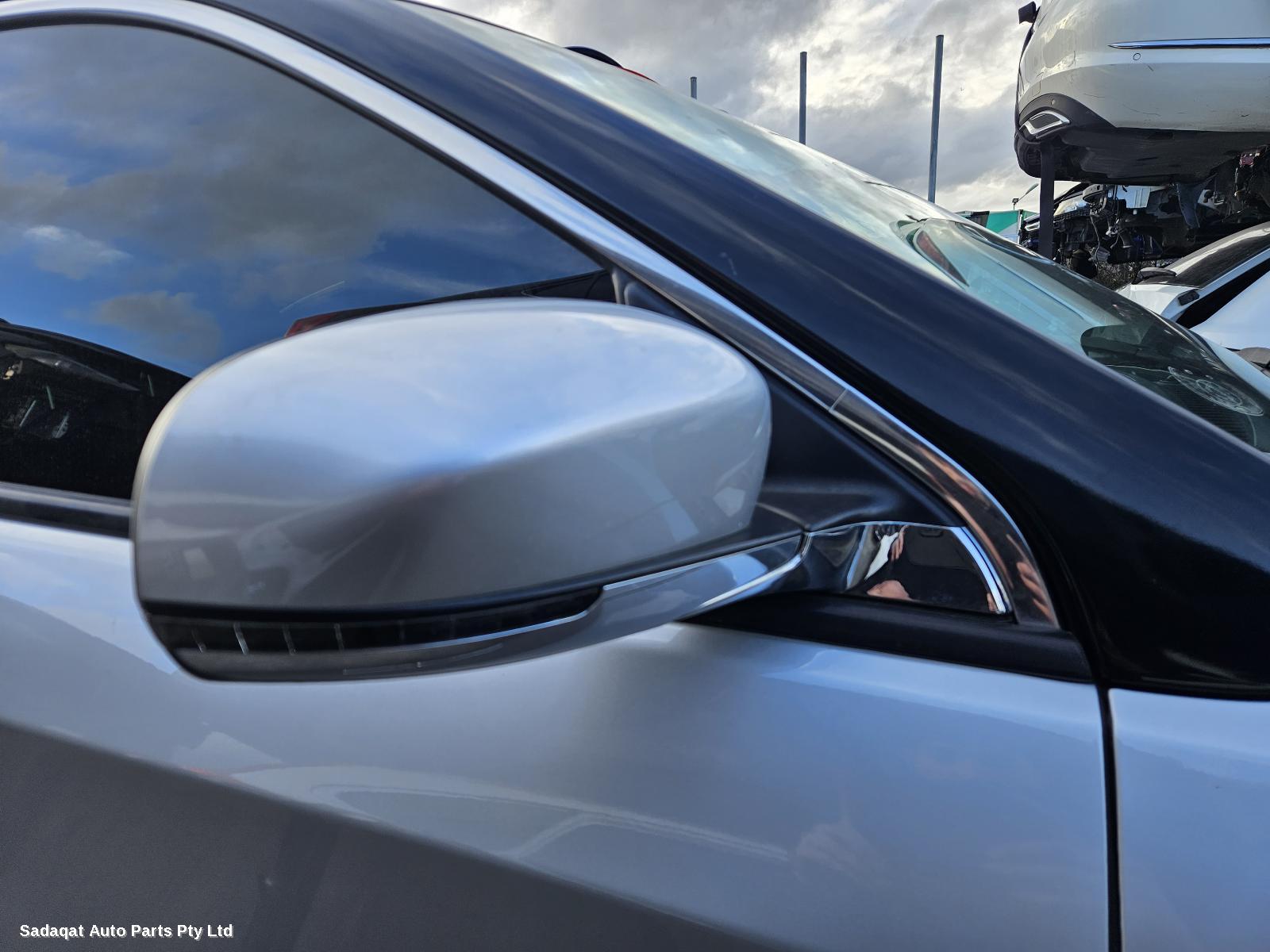 Jeep Compass Left Front Door Window